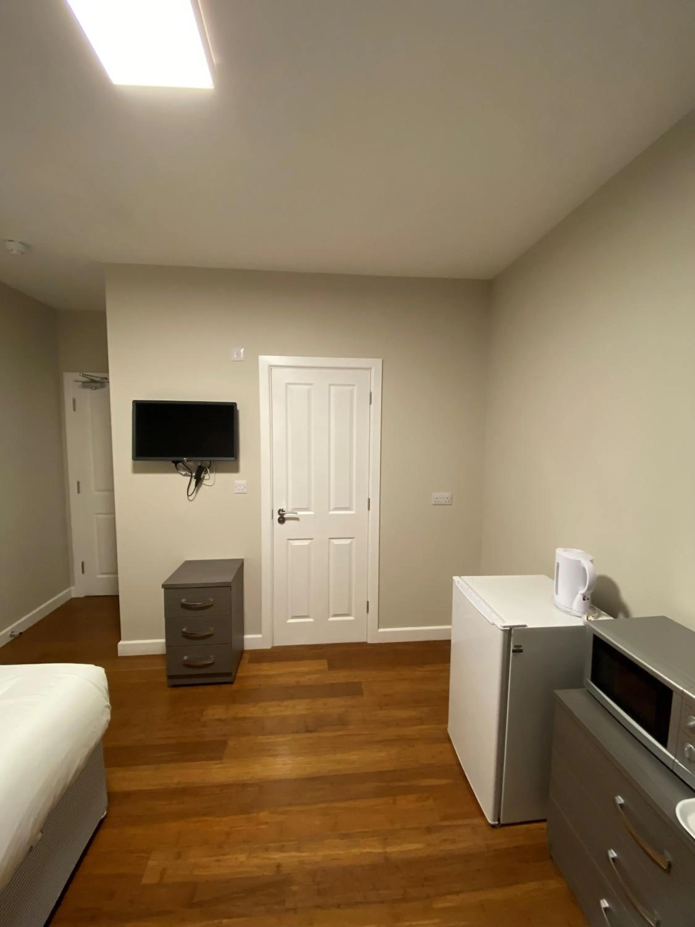 Bed in Buckingham Hotel