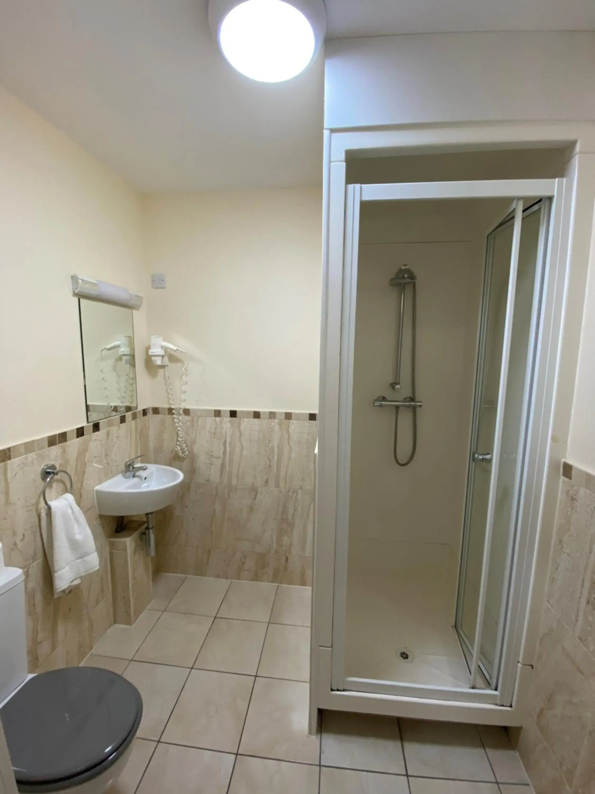 Twin Room in Buckingham Hotel Twin Room in Buckingham Hotel