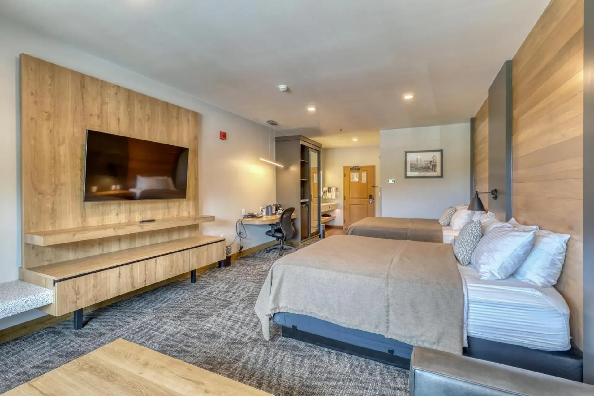 Bed in The Lodge at Deadwood Bed in The Lodge at Deadwood