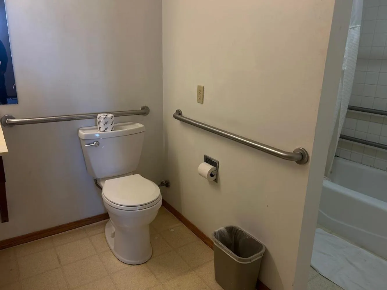 Bathroom in Crete Inn by Capital O Near Lincoln