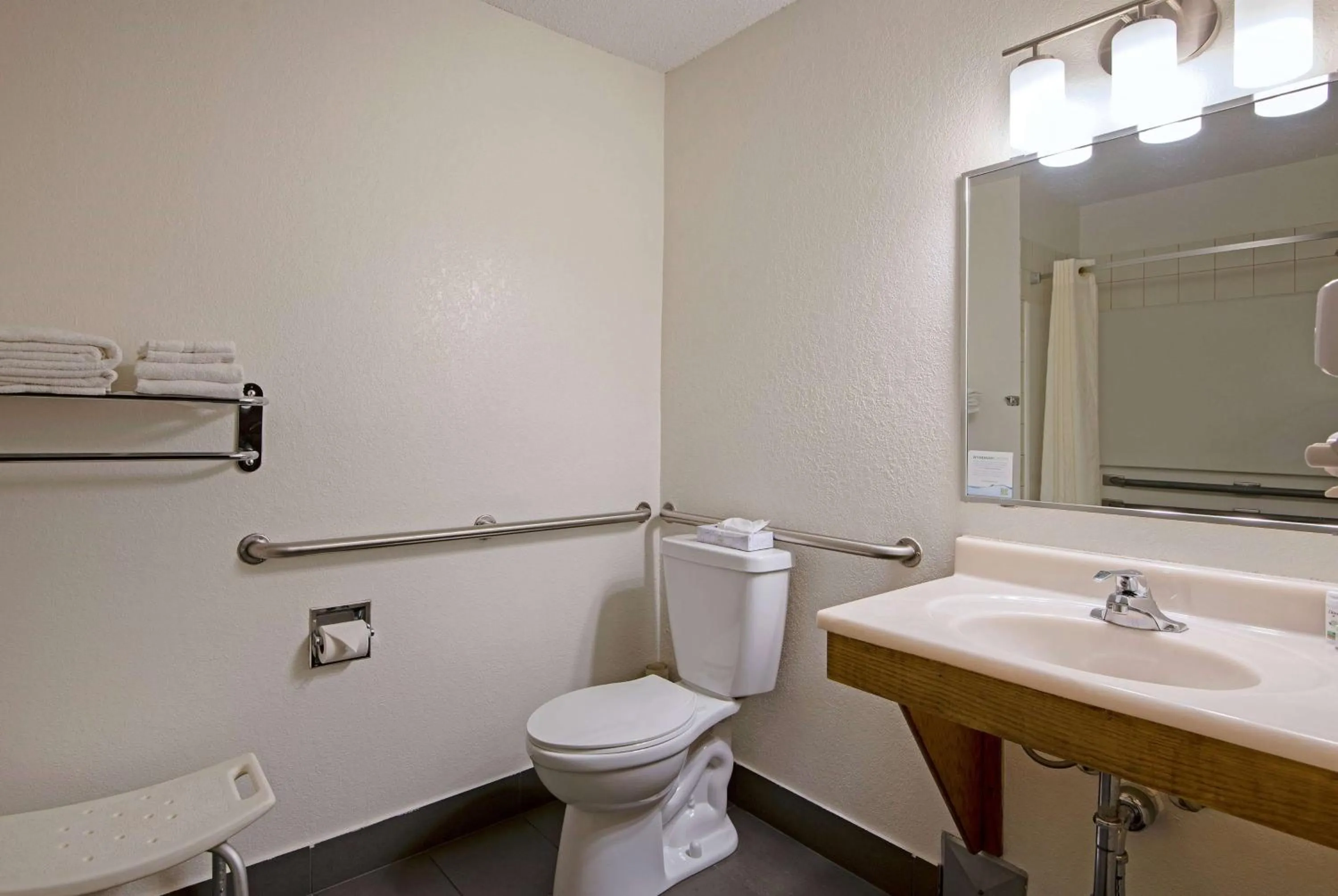 Bathroom in Super 8 by Wyndham Kamloops On The Hill