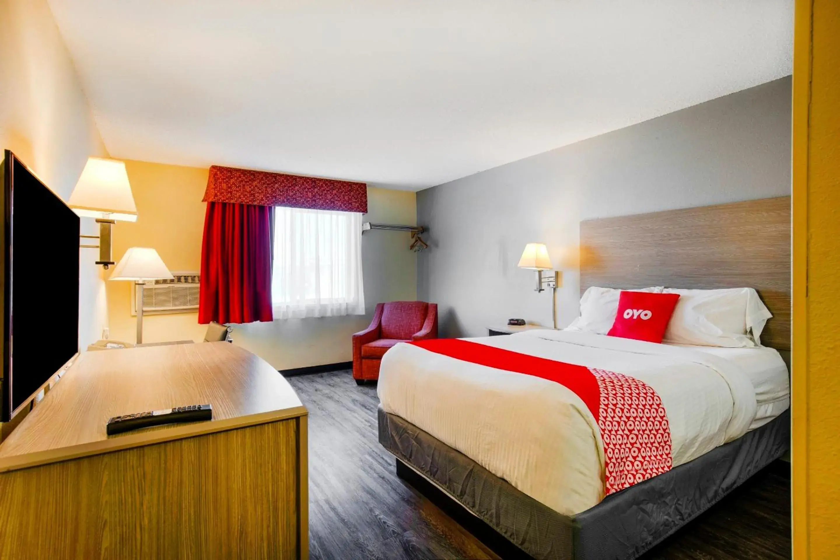 Bedroom in Rockview Hotel Castle Rock Downtown Bedroom in Rockview Hotel Castle Rock Downtown