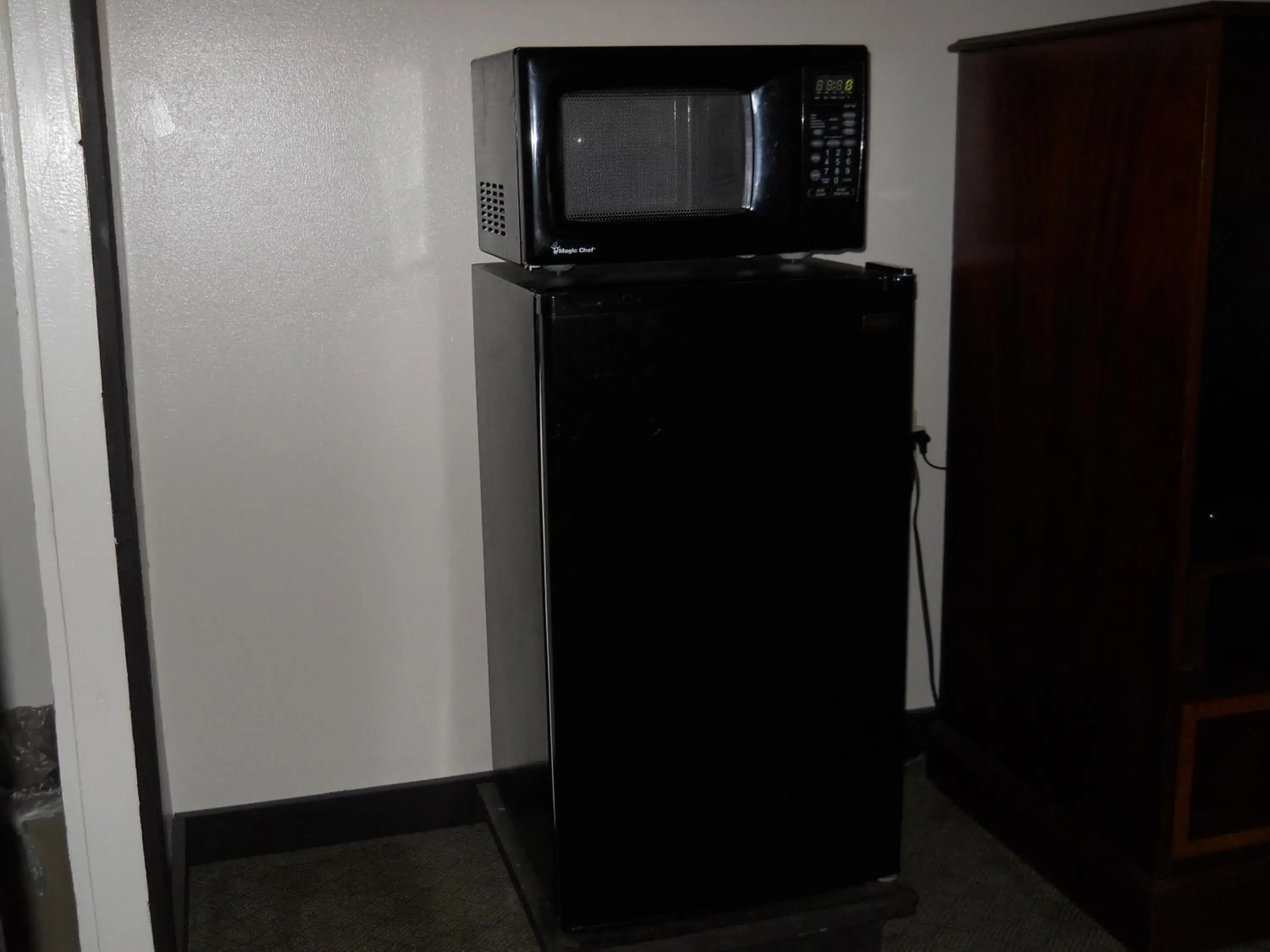 Other, TV/Entertainment Center in Value Inn Motel - Milwaukee Airport South