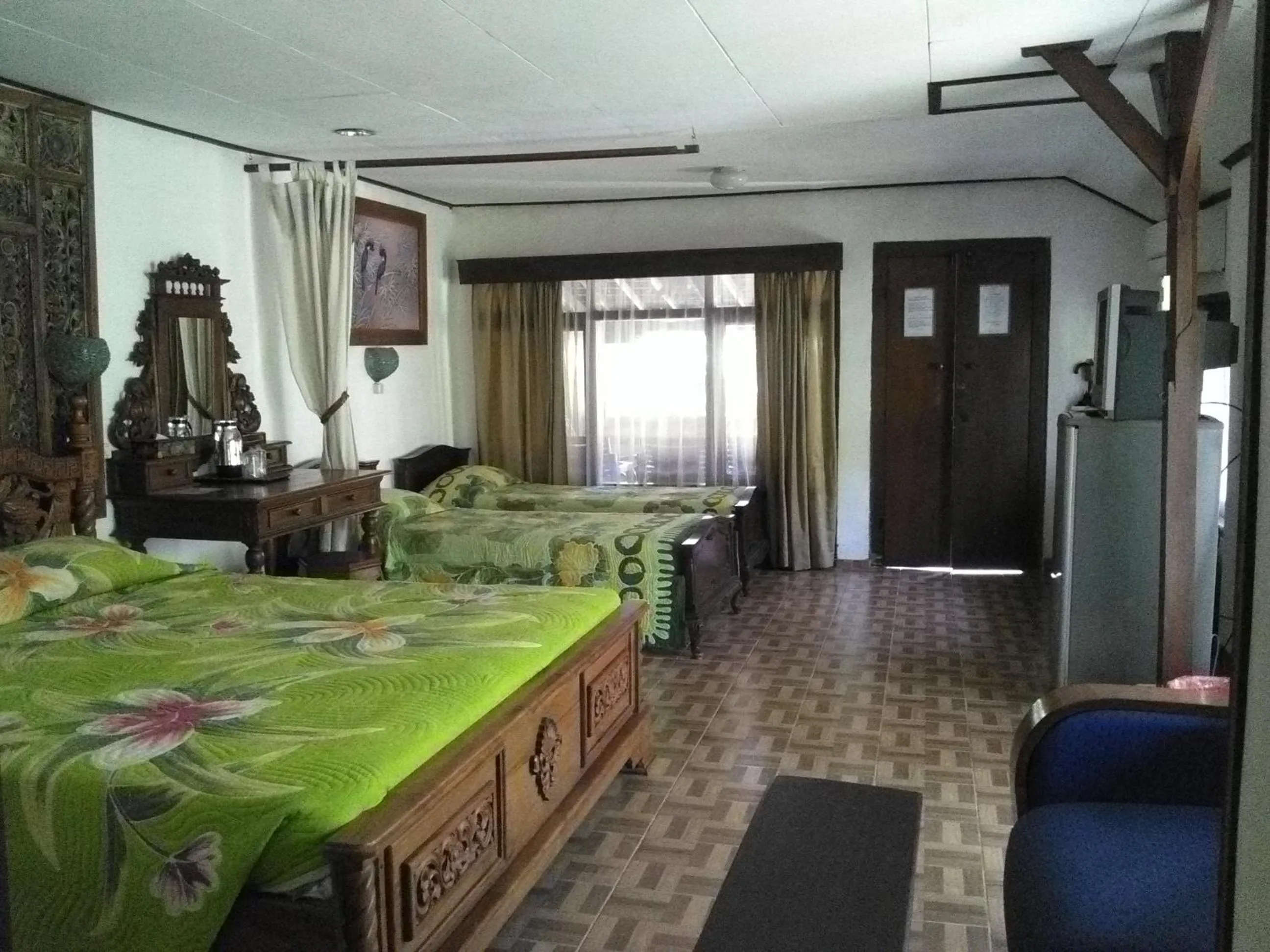 bunk bed in Gazebo Beach Hotel