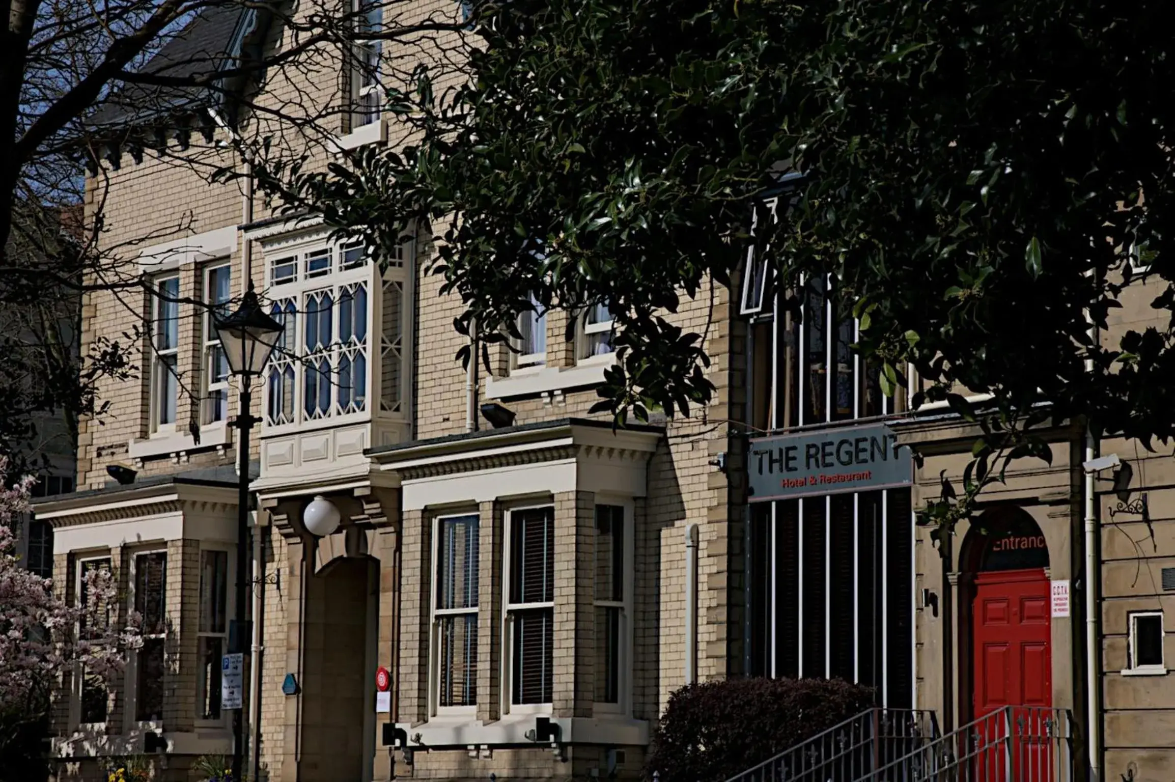 Facade/entrance in Regent Hotel Doncaster Facade/entrance in Regent Hotel Doncaster