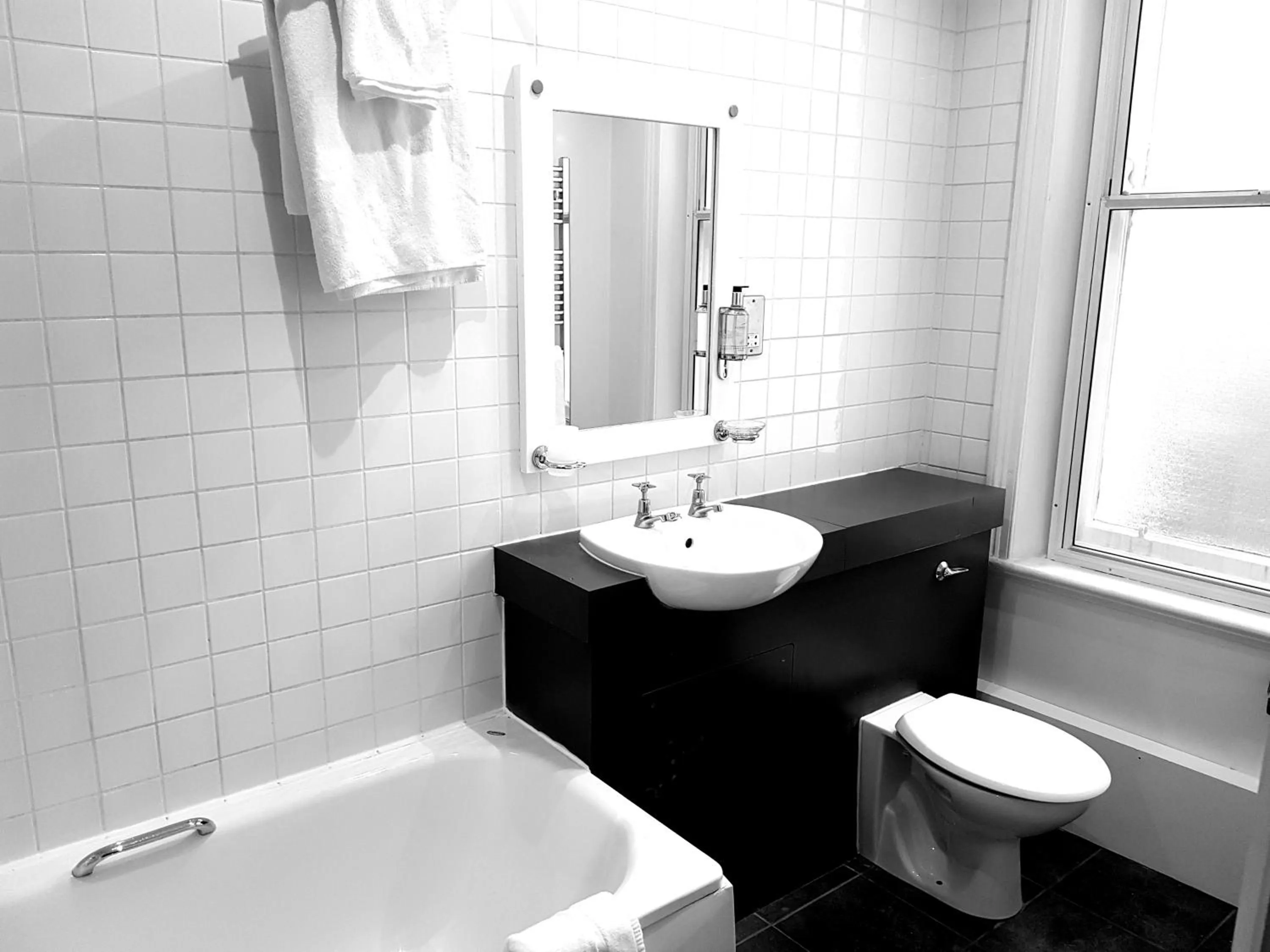 Bathroom in Regent Hotel Doncaster