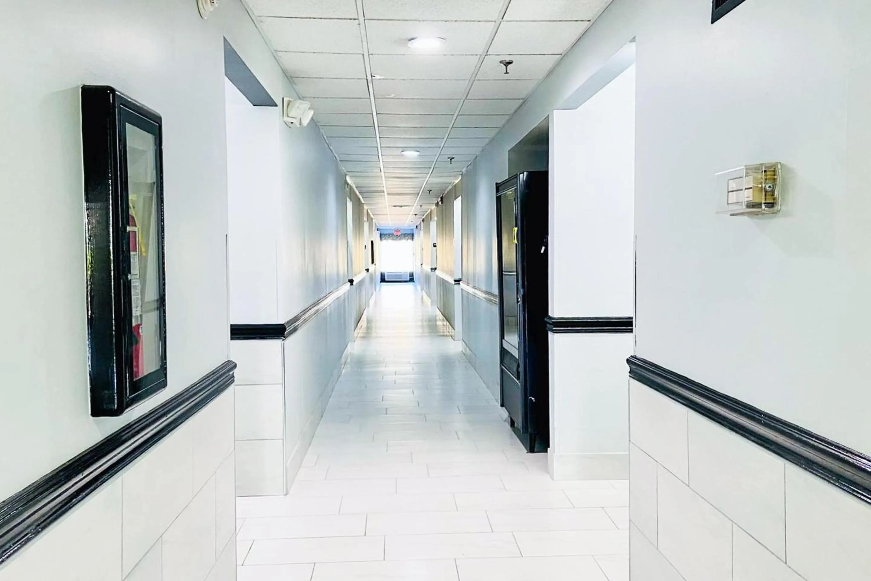 Lobby or reception in OYO Townhouse Inn Jacksonville near Little Rock Air Force Base