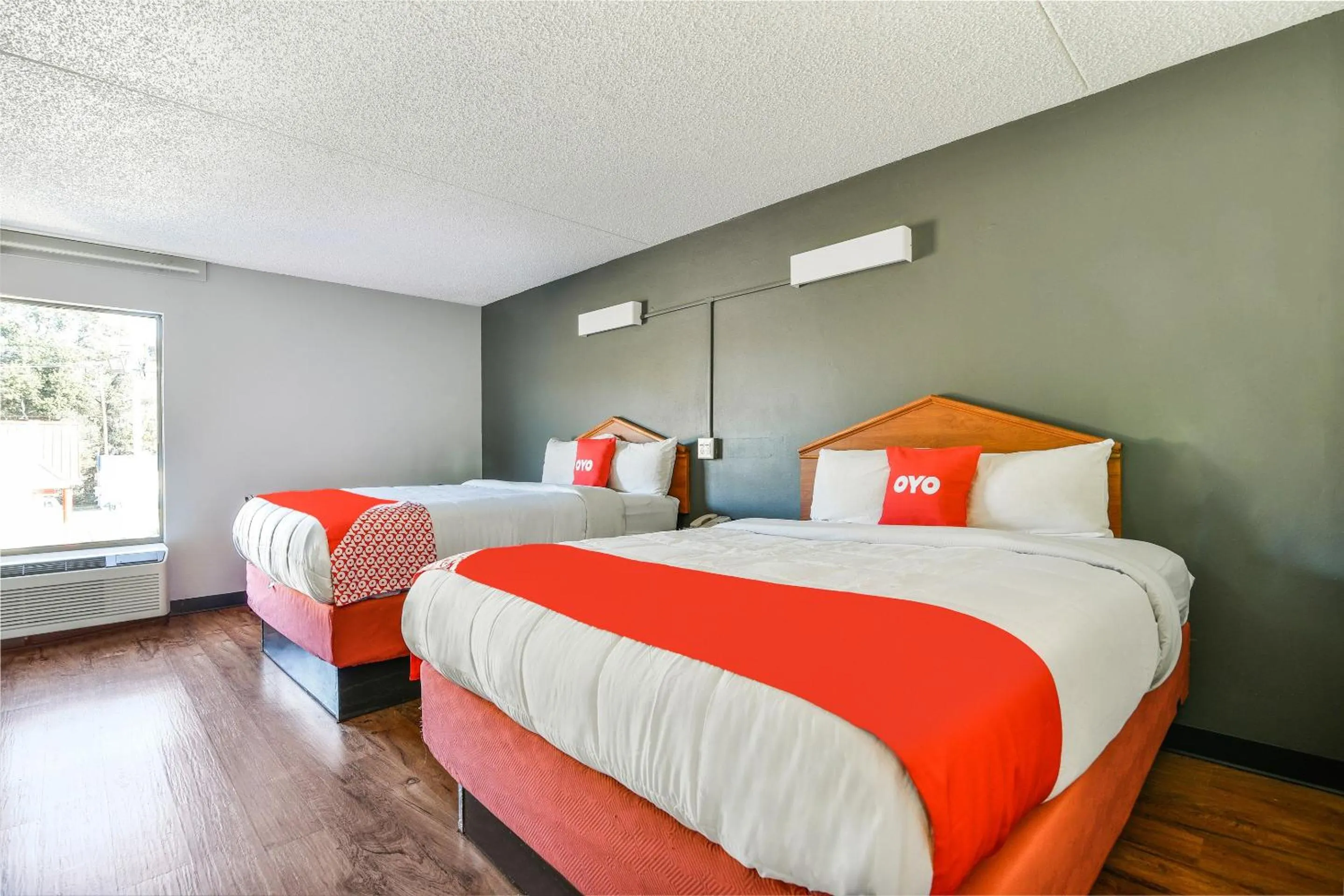 Bedroom, Bed in OYO Townhouse Inn Jacksonville near Little Rock Air Force Base