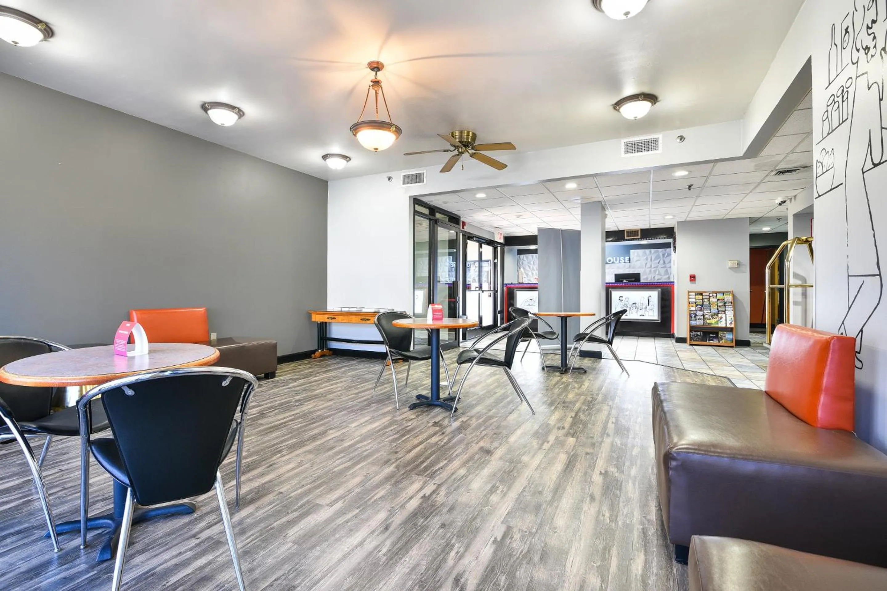 Restaurant/places to eat in OYO Townhouse Inn Jacksonville near Little Rock Air Force Base