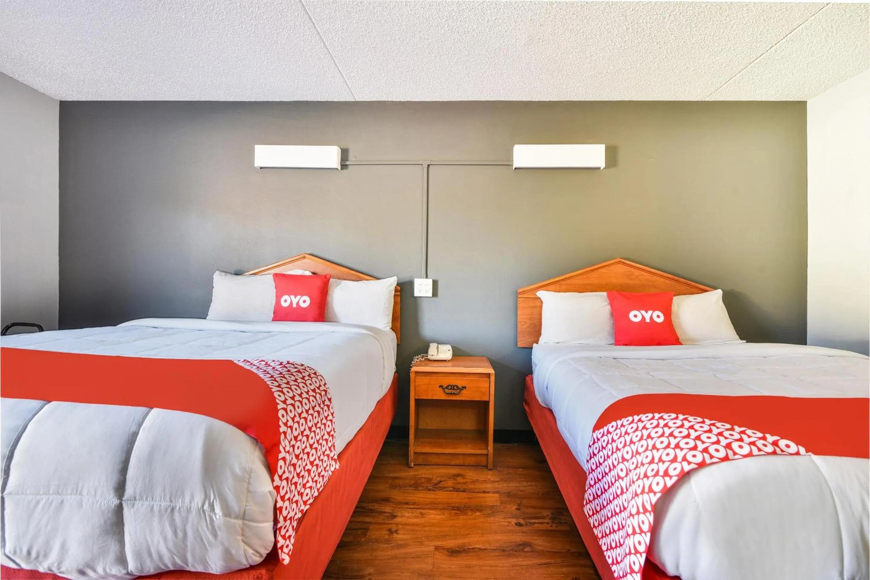 Bedroom, Bed in OYO Townhouse Inn Jacksonville near Little Rock Air Force Base