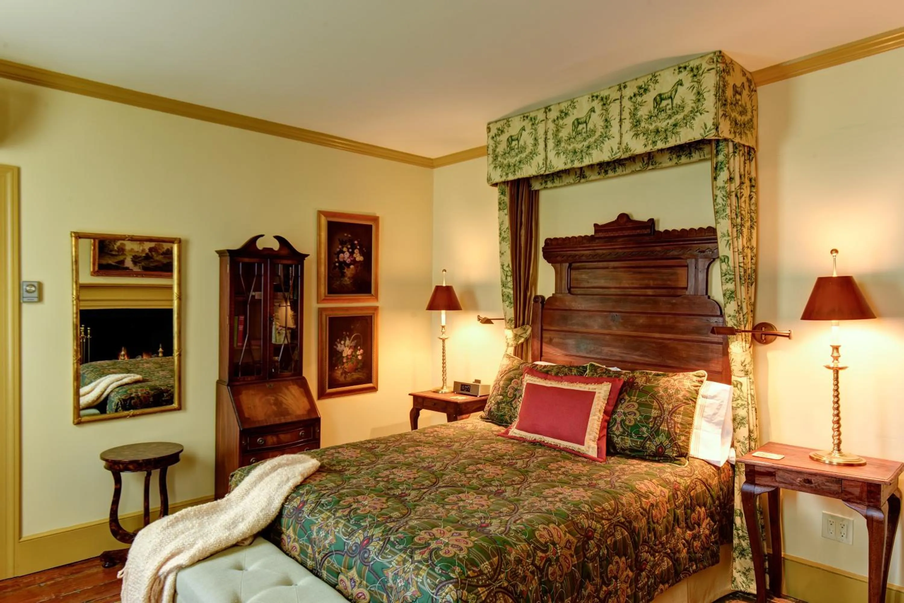 Bed in Inn by the Bandstand