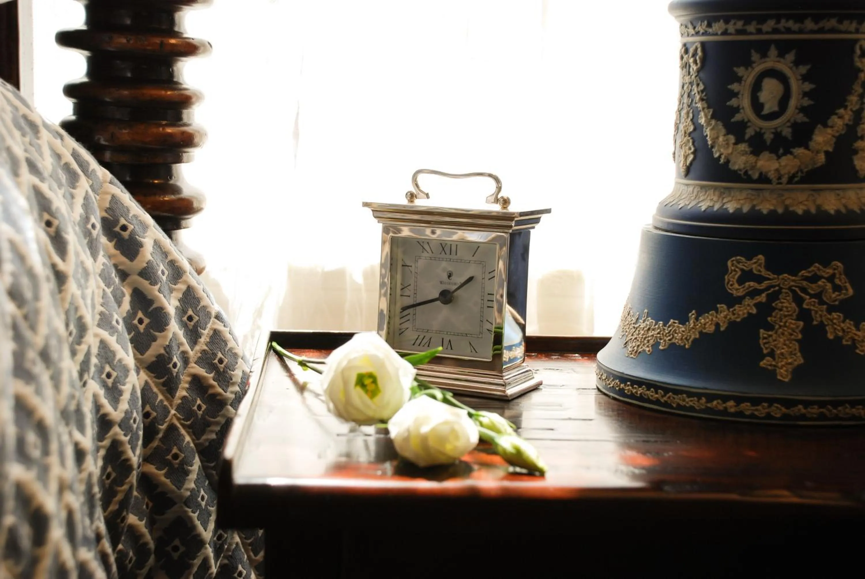 Decorative detail in Inn by the Bandstand