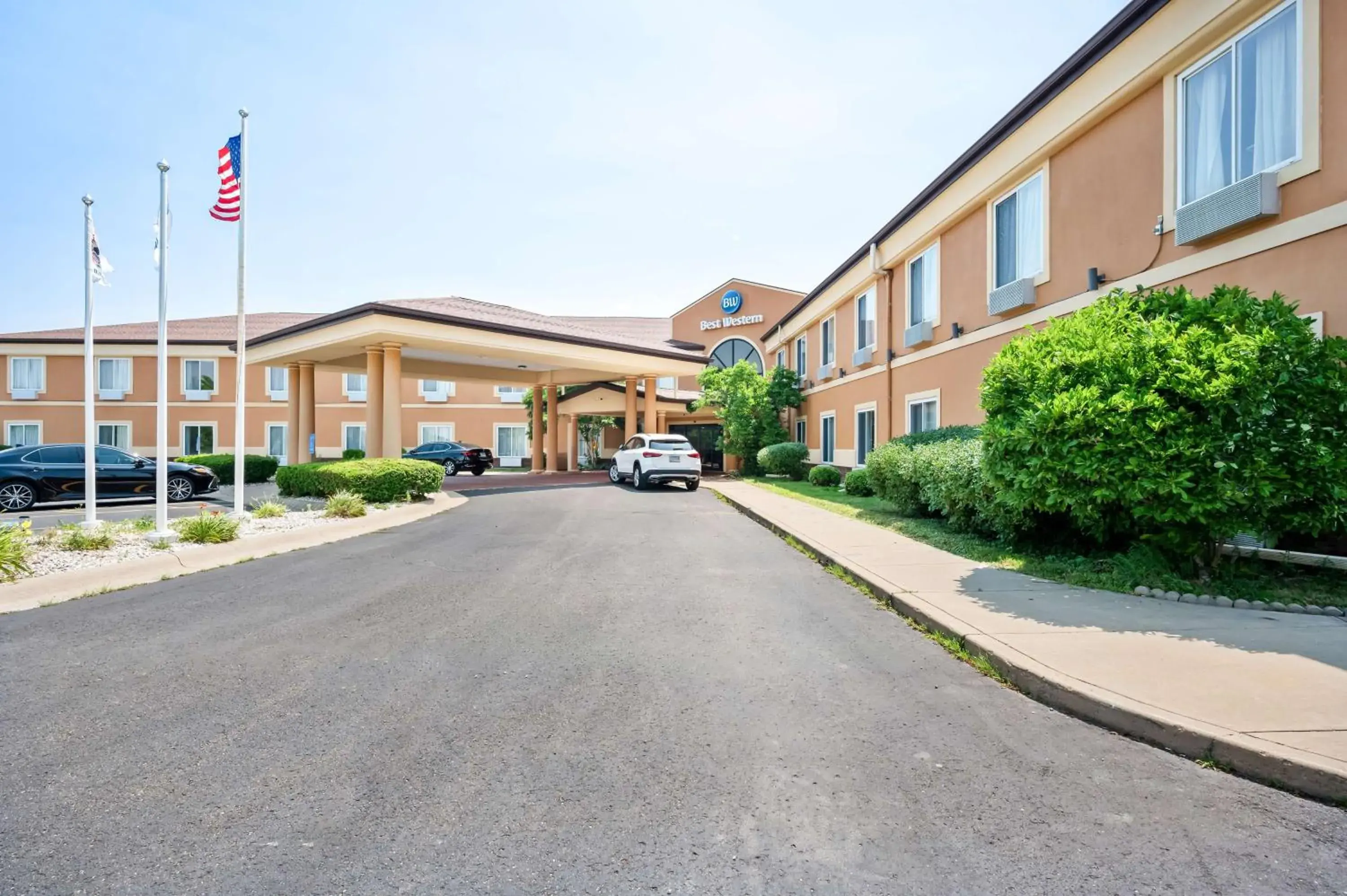 Property building in Best Western Annawan Inn Property building in Best Western Annawan Inn