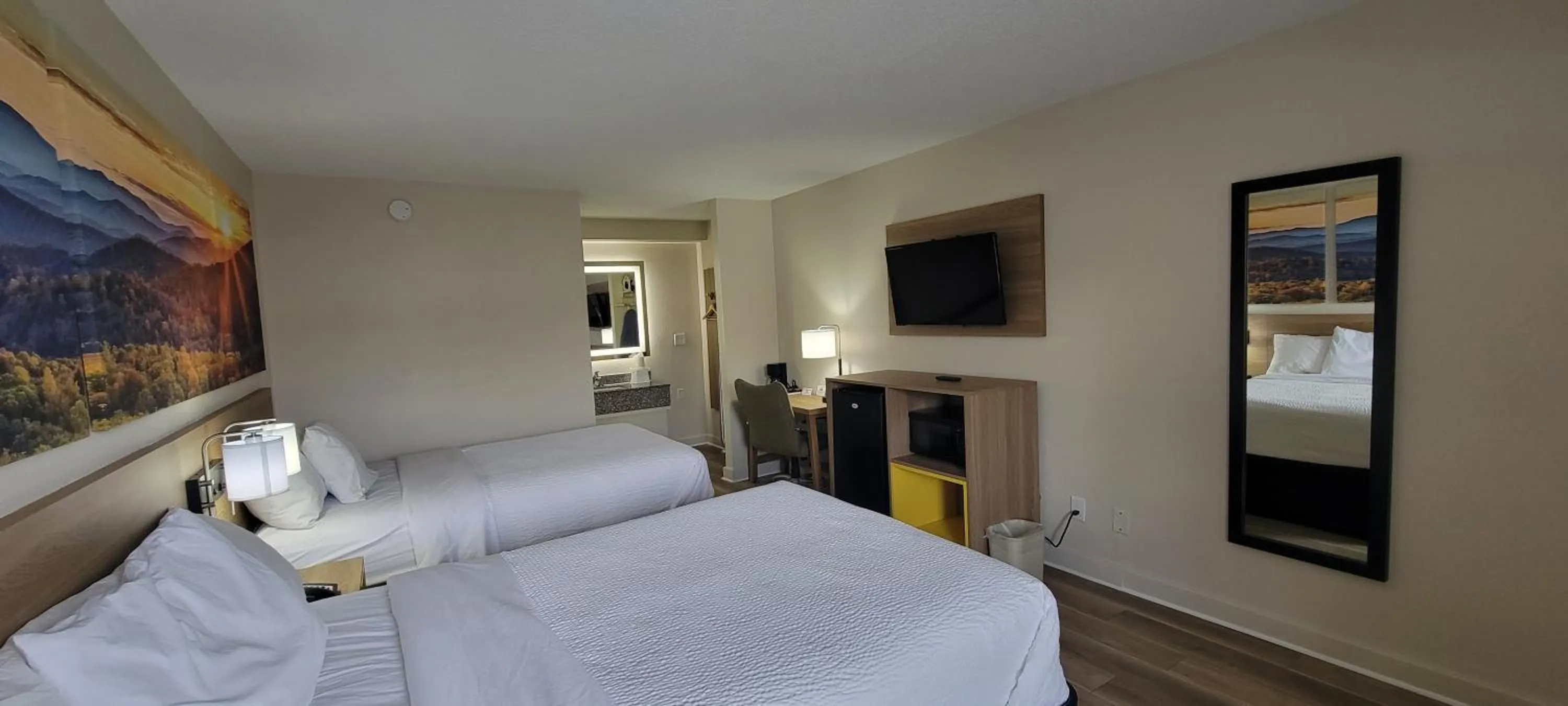 Bed in Days Inn by Wyndham Salem