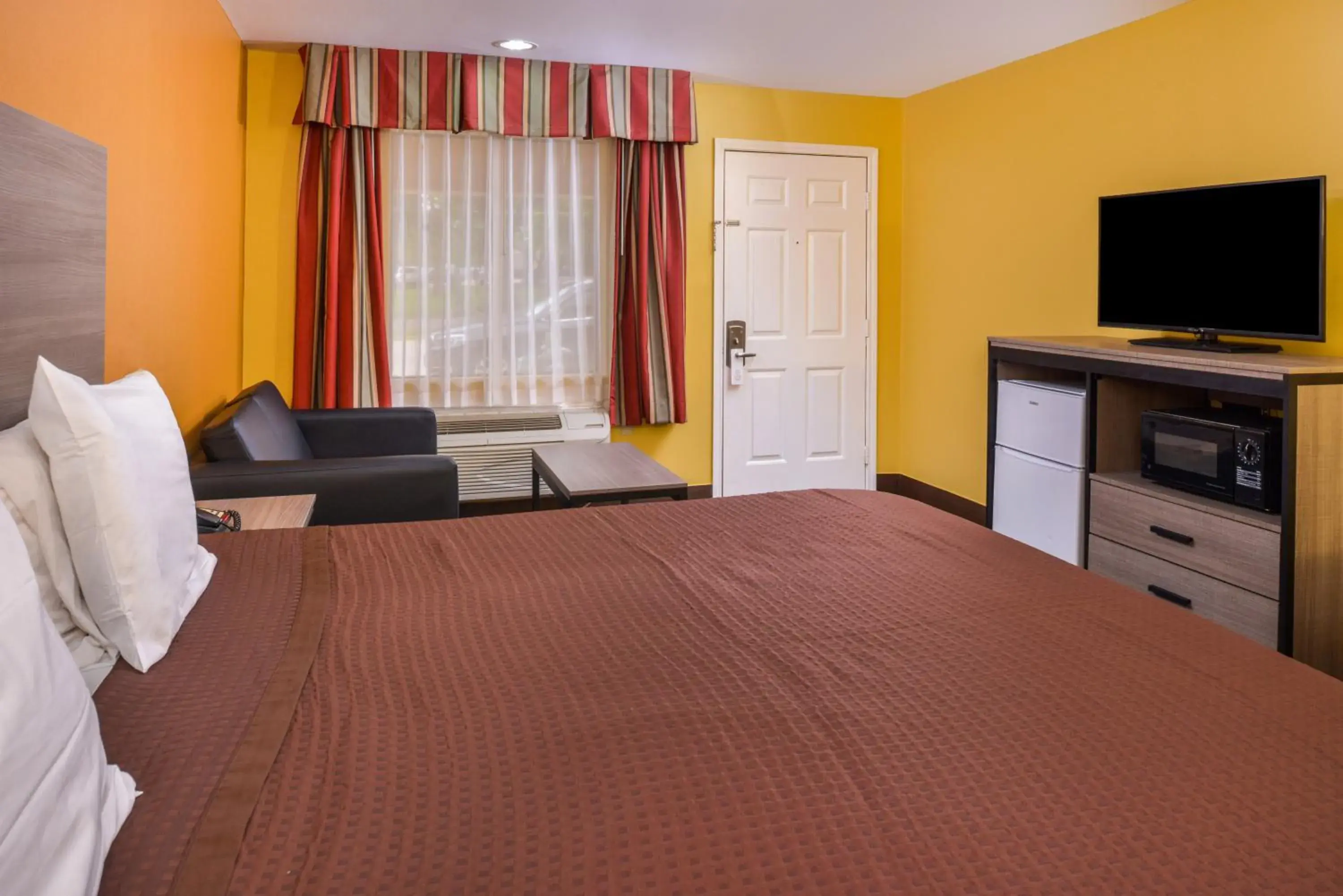 Bed in Americas Best Value Inn West Columbia Bed in Americas Best Value Inn West Columbia