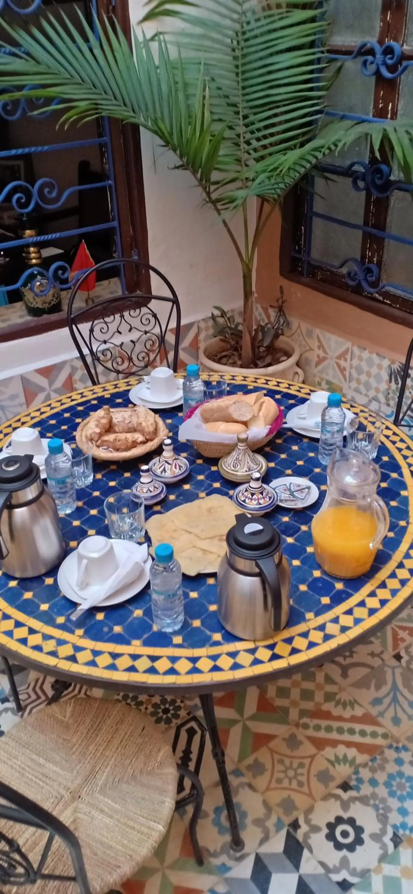 Food and drinks in Riad Jbara