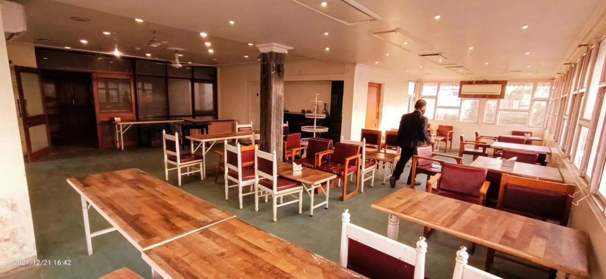 Restaurant/places to eat in Hotel Pink Palace