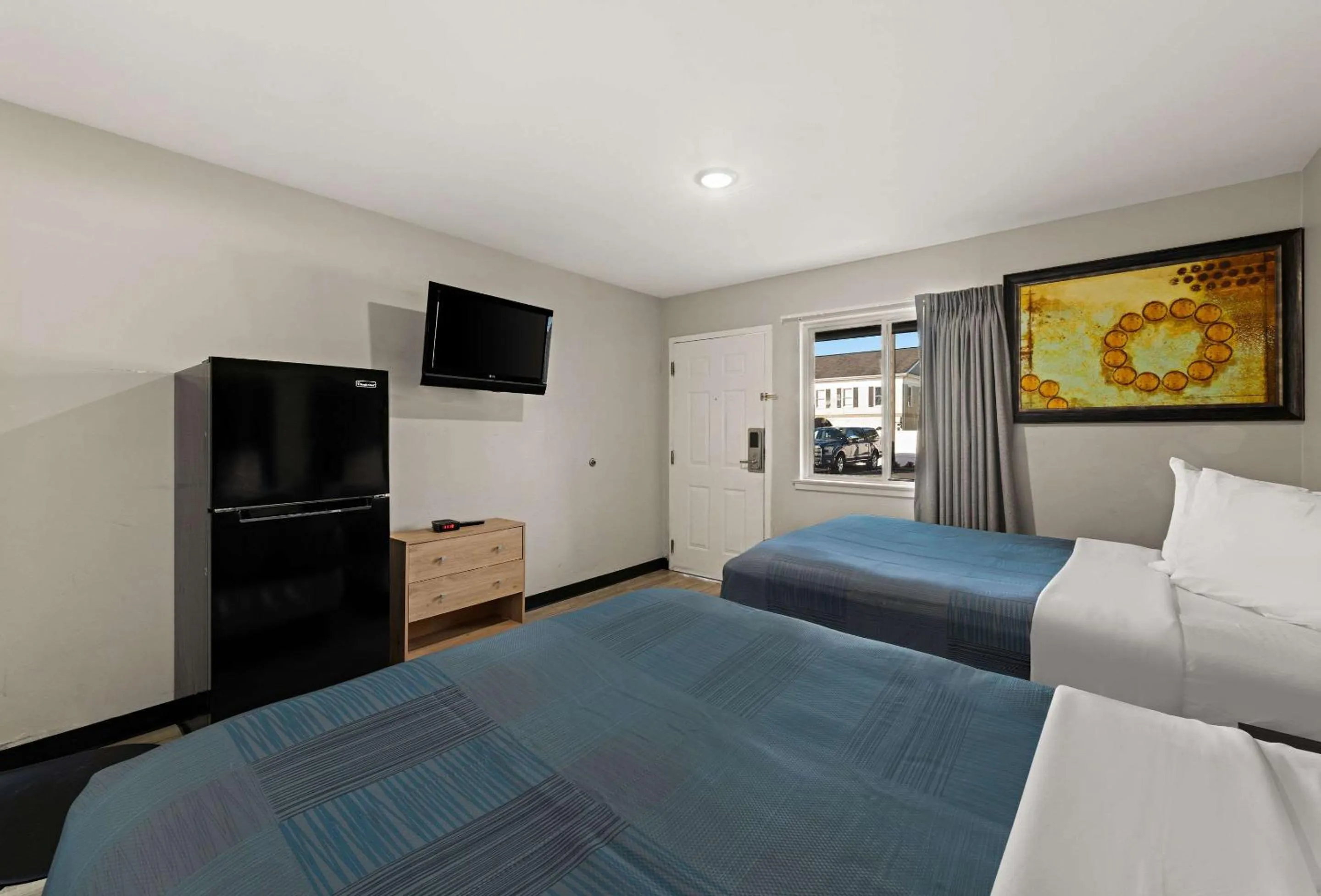 Bedroom, Bed in Rodeway Inn Charlotte Independence Blvd