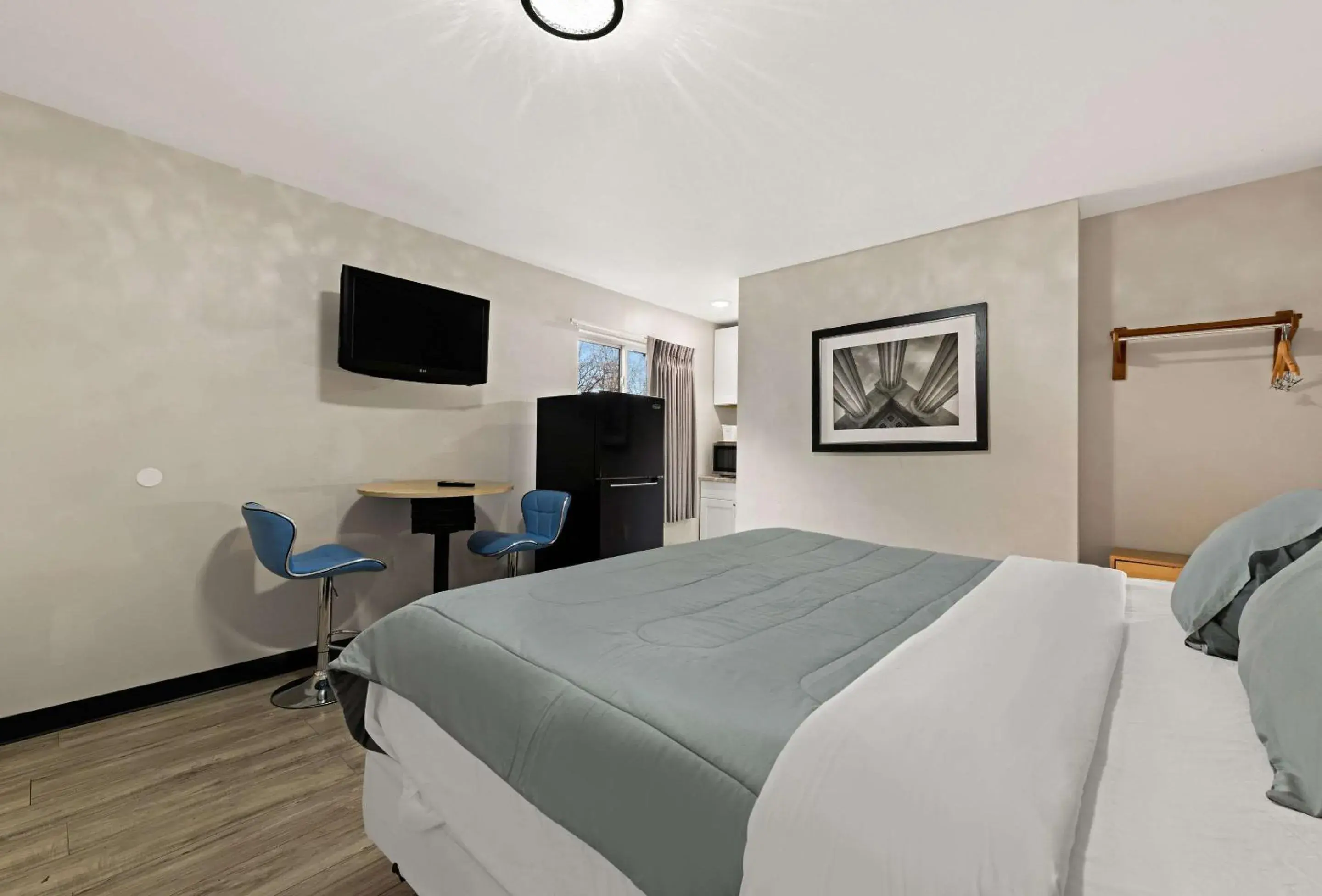 Bedroom, Bed in Rodeway Inn Charlotte Independence Blvd Bedroom, Bed in Rodeway Inn Charlotte Independence Blvd