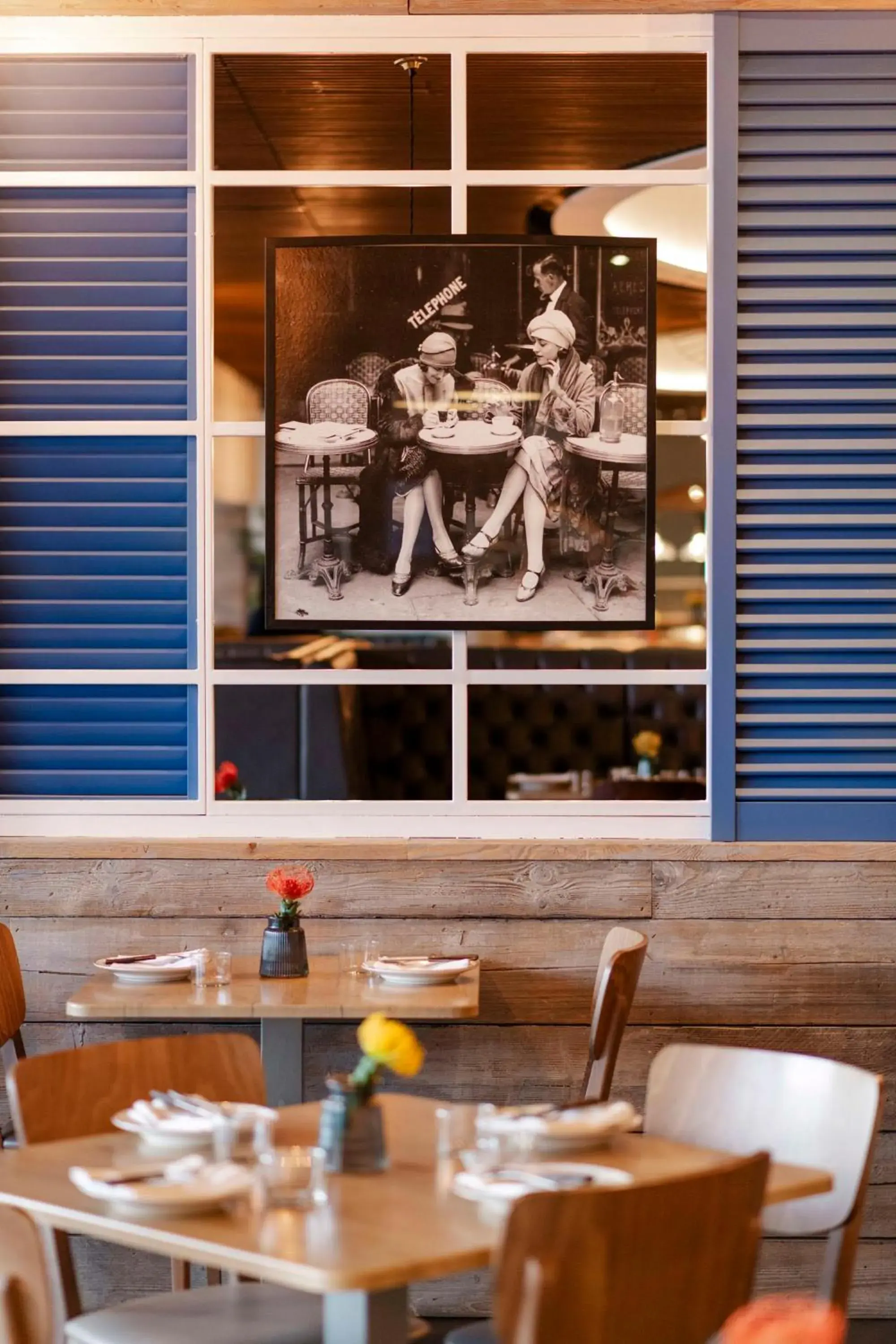 Restaurant/places to eat in Radisson Hotel and Conference Centre London Heathrow Restaurant/places to eat in Radisson Hotel and Conference Centre London Heathrow