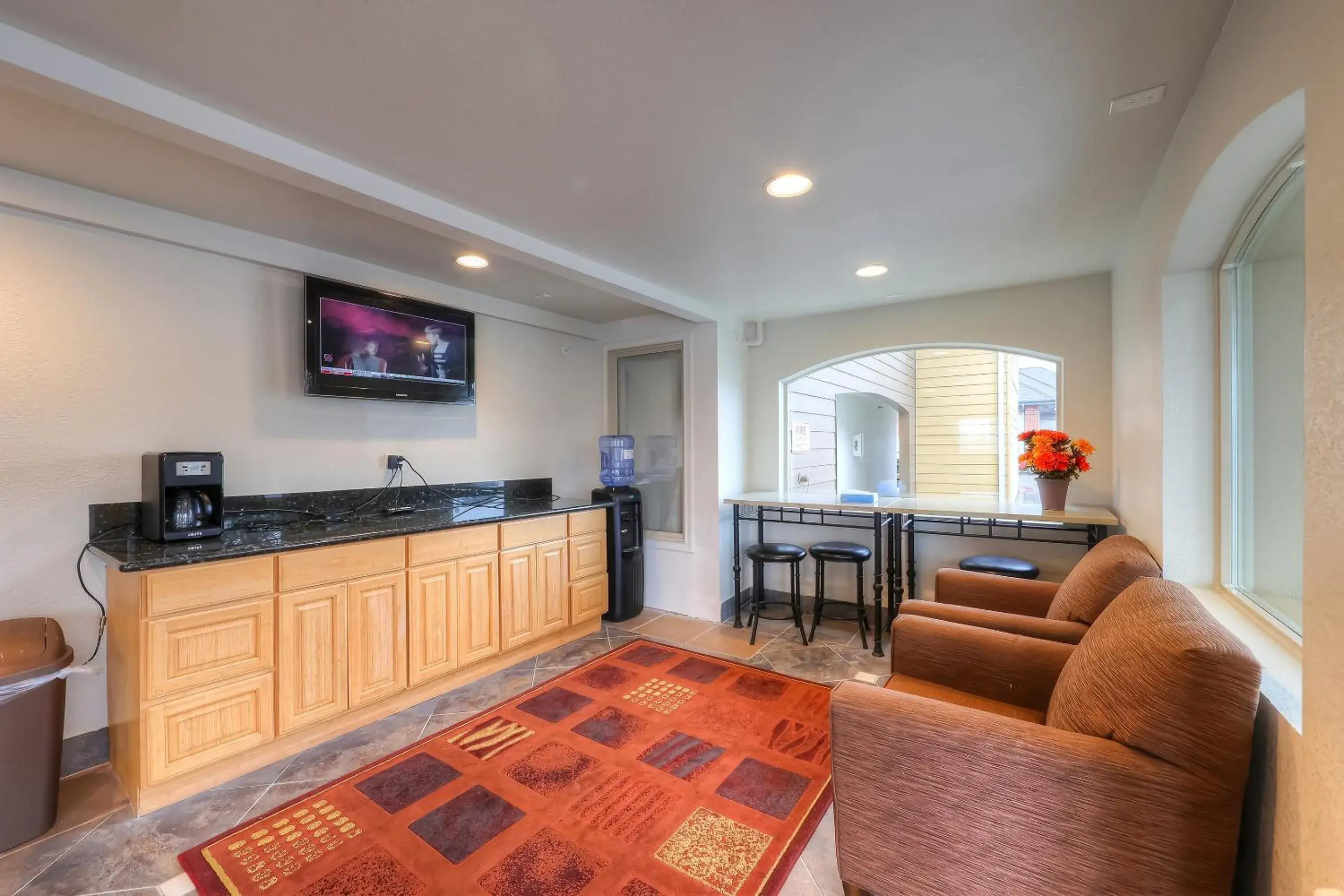 Lobby or reception in Newport Inn By OYO - Hwy 101 Lobby or reception in Newport Inn By OYO - Hwy 101