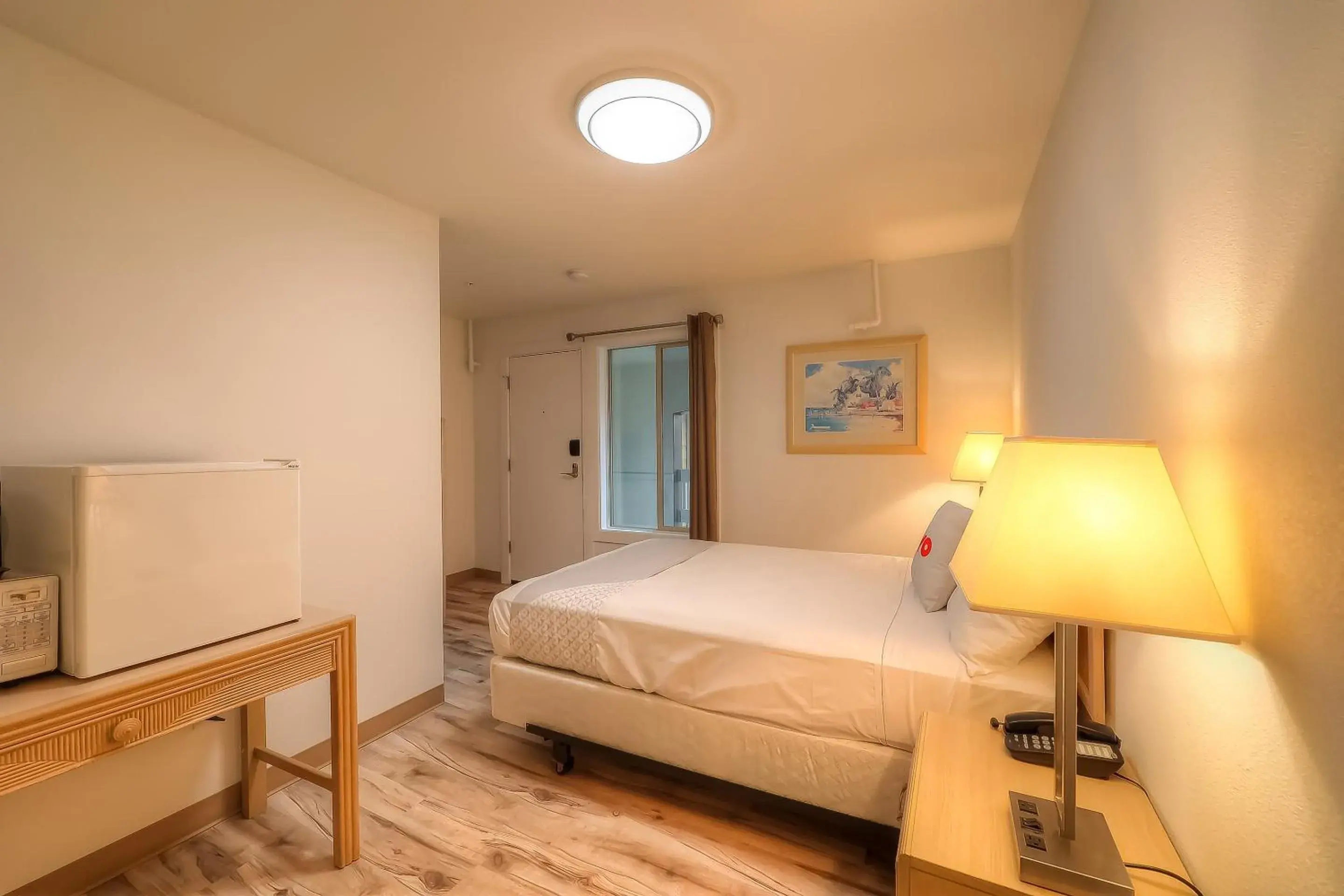 Bedroom, Bed in Newport Inn By OYO - Hwy 101 Bedroom, Bed in Newport Inn By OYO - Hwy 101