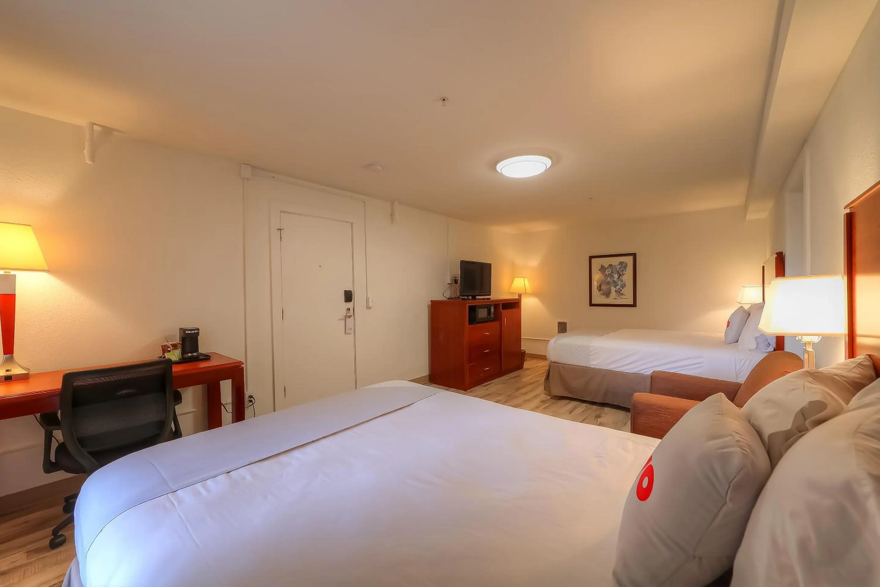 Bedroom, Bed in Newport Inn By OYO - Hwy 101