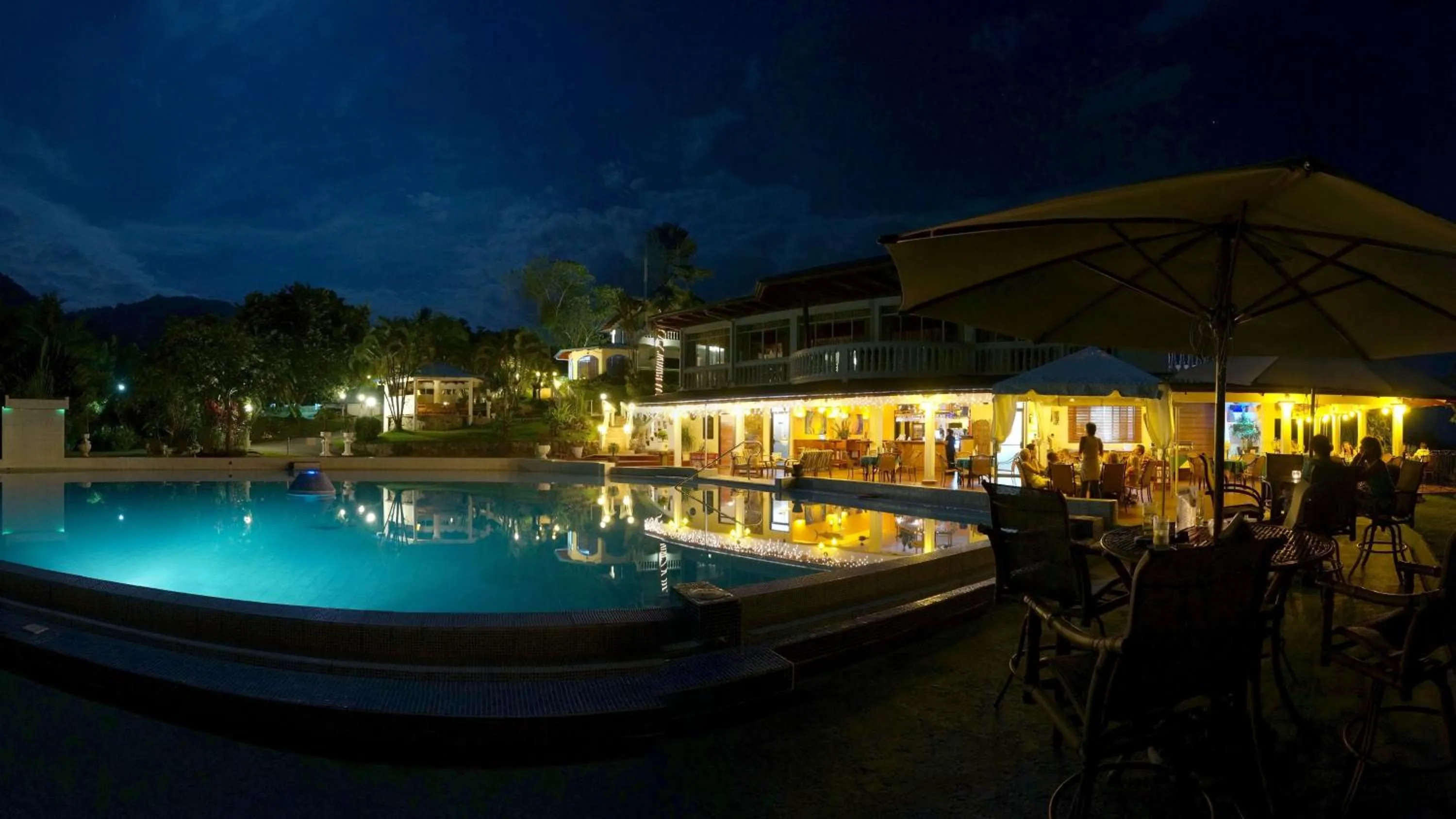 Facade/entrance in Cristal Ballena Boutique Hotel & Spa