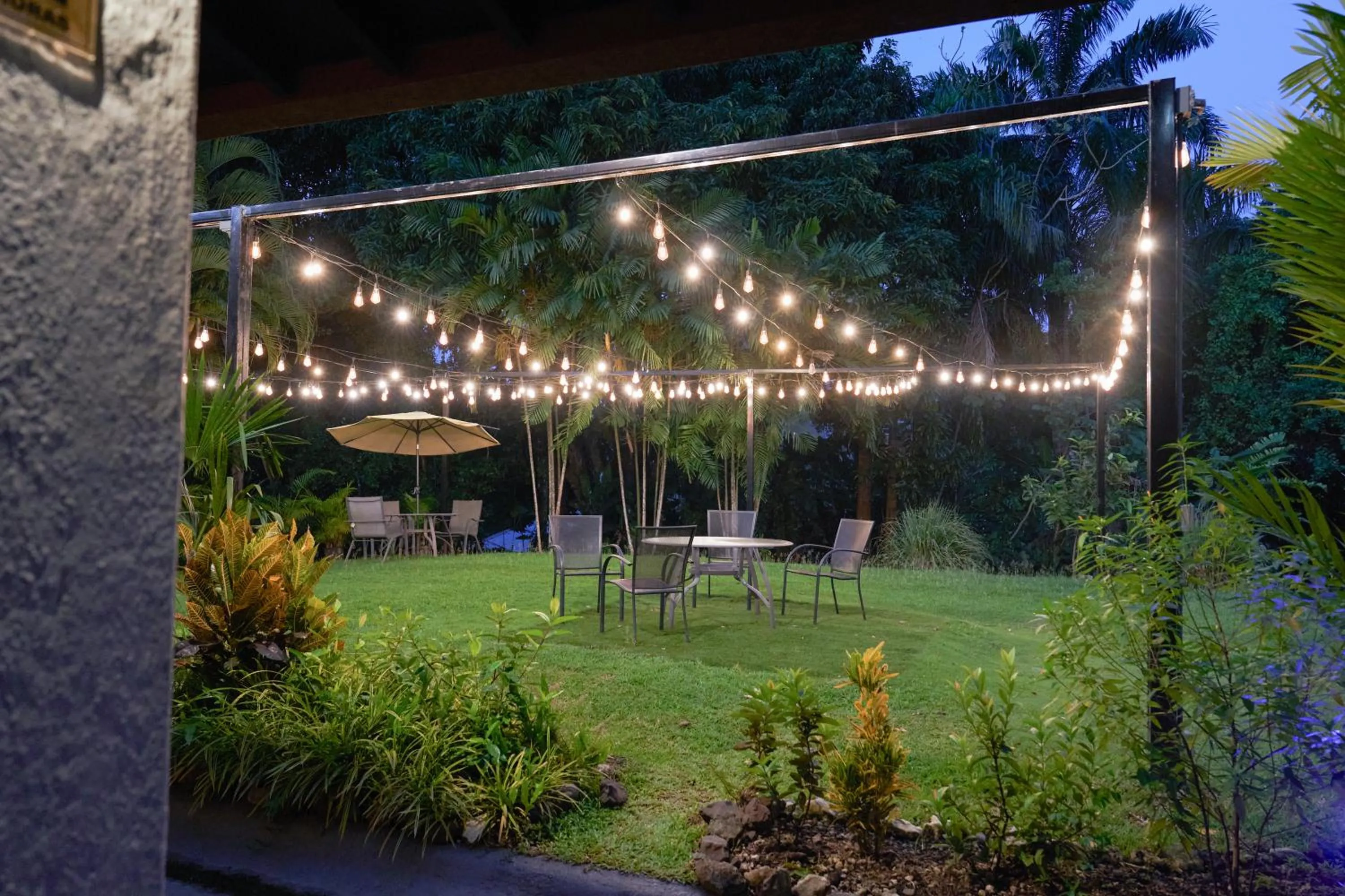 Garden view in Albrook Inn