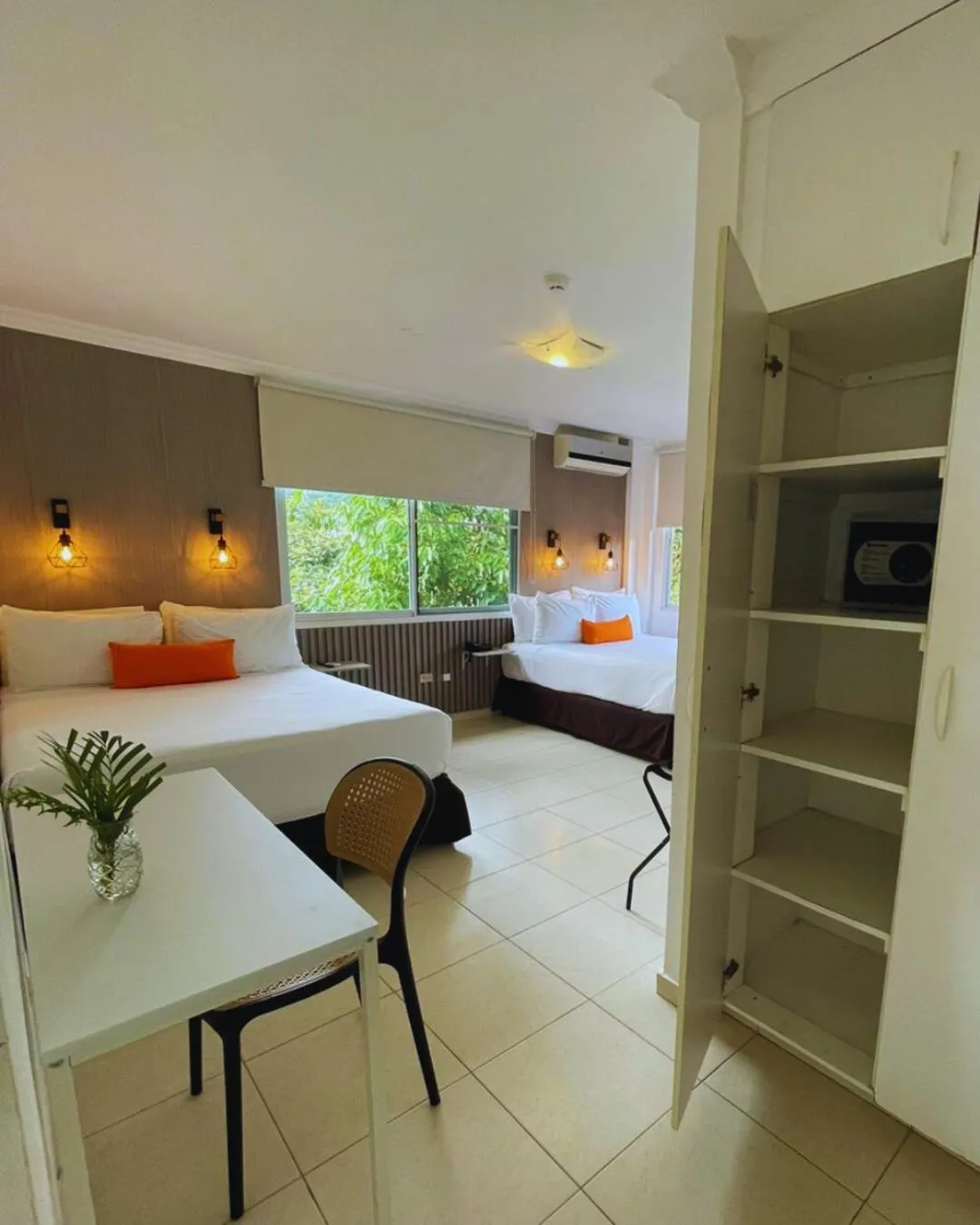 Bedroom in Albrook Inn