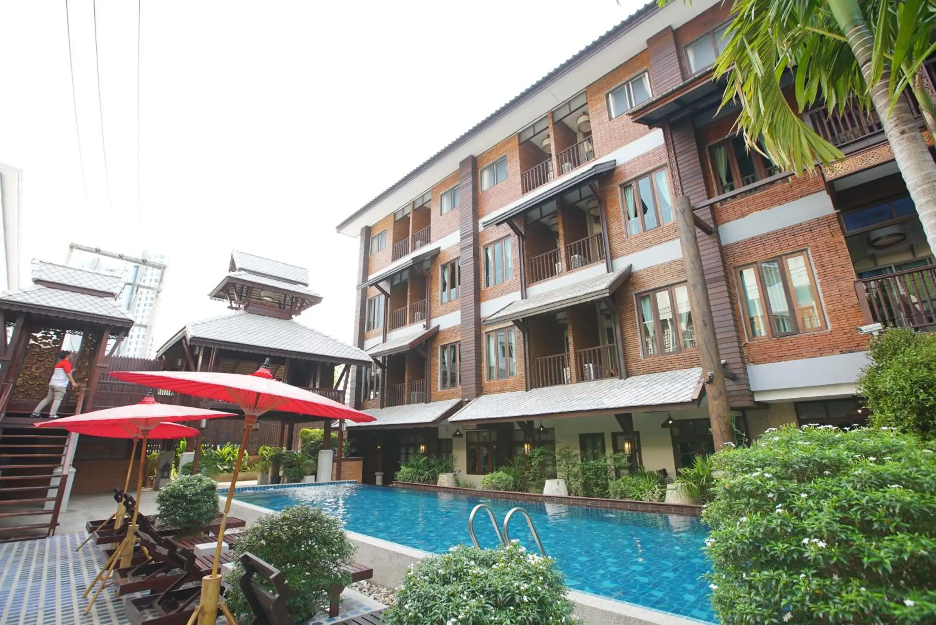 Swimming pool in Sunny V Hotel Swimming pool in Sunny V Hotel