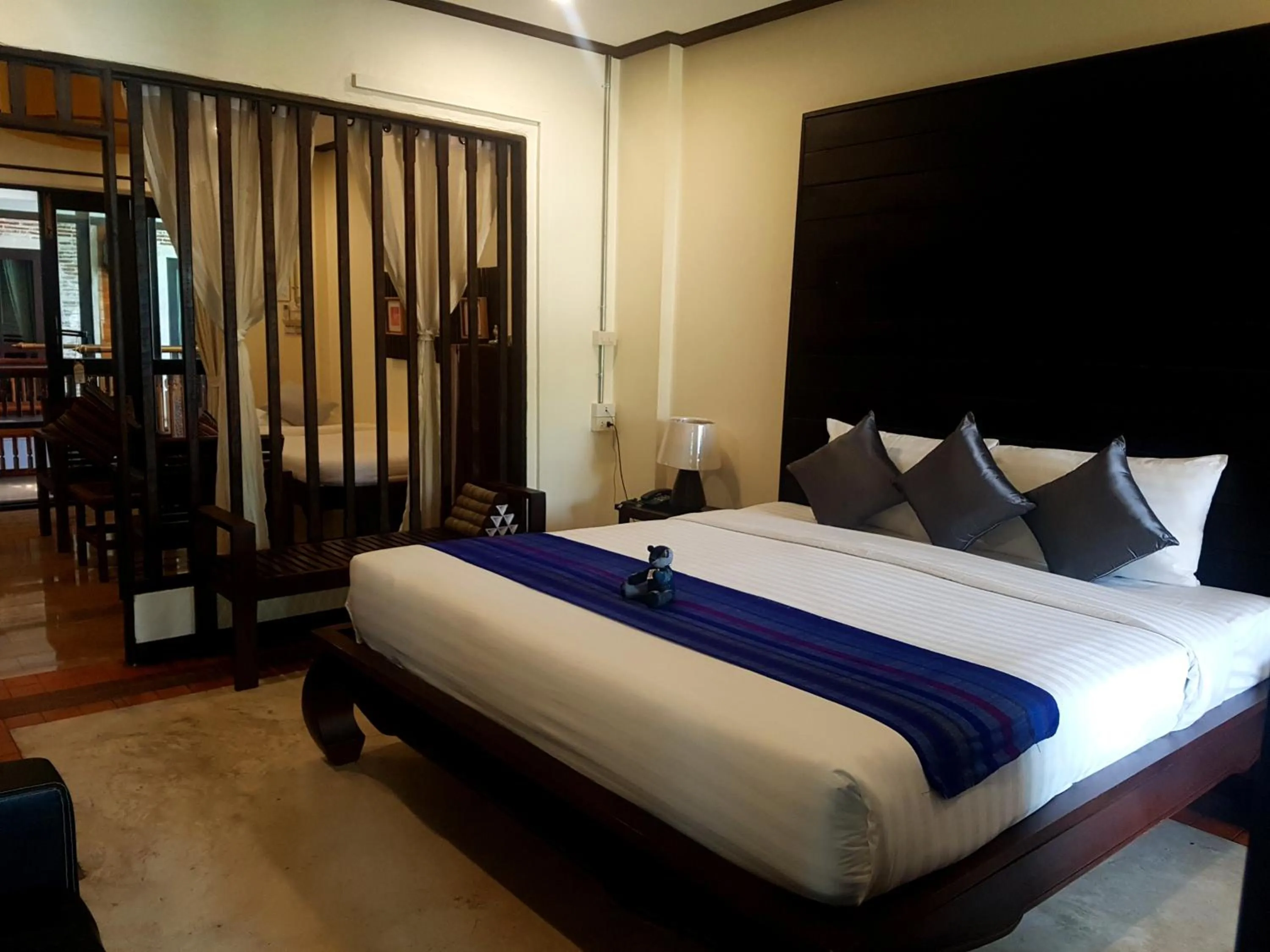 Bed in Sunny V Hotel