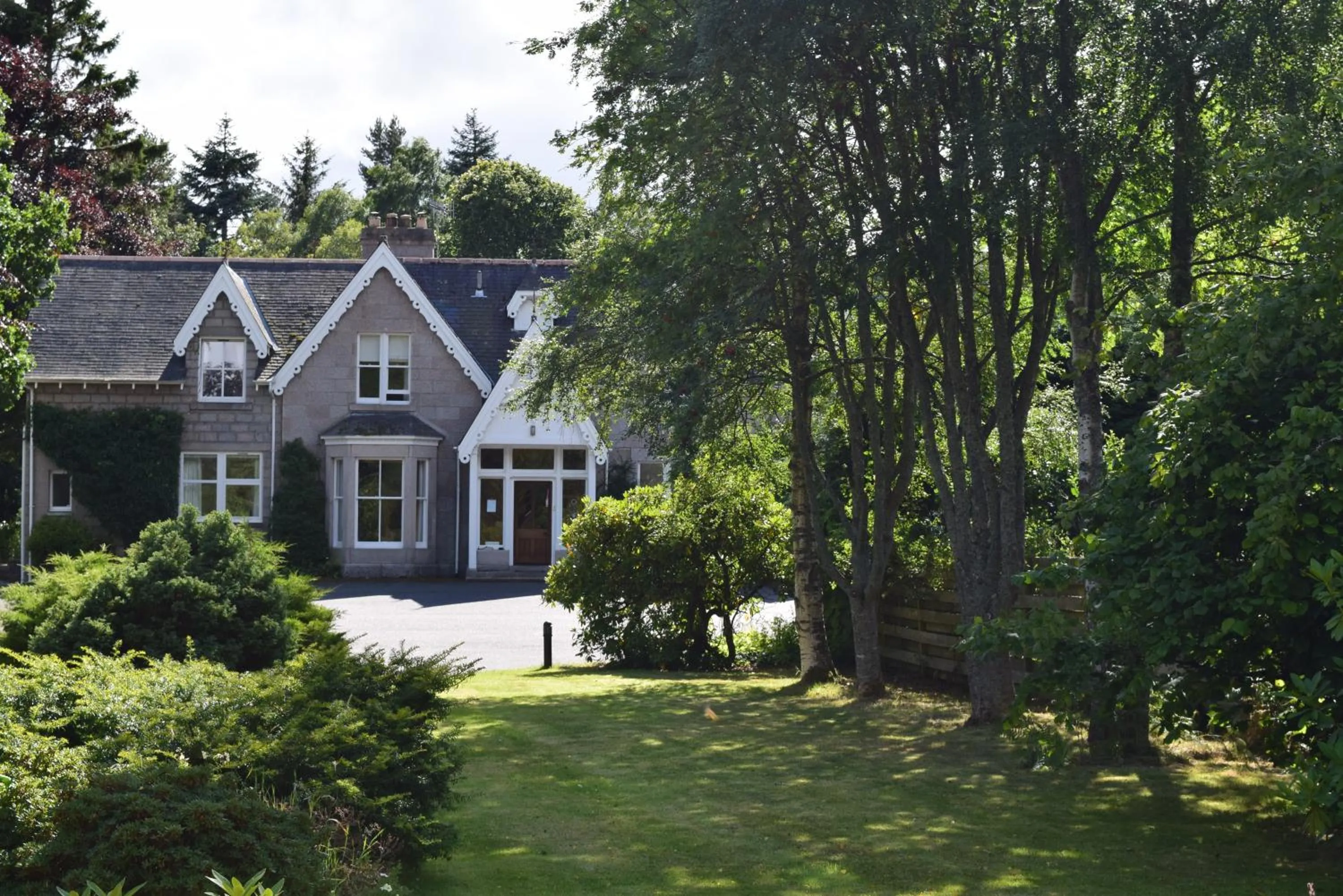 Facade/entrance in No 45, Ballater