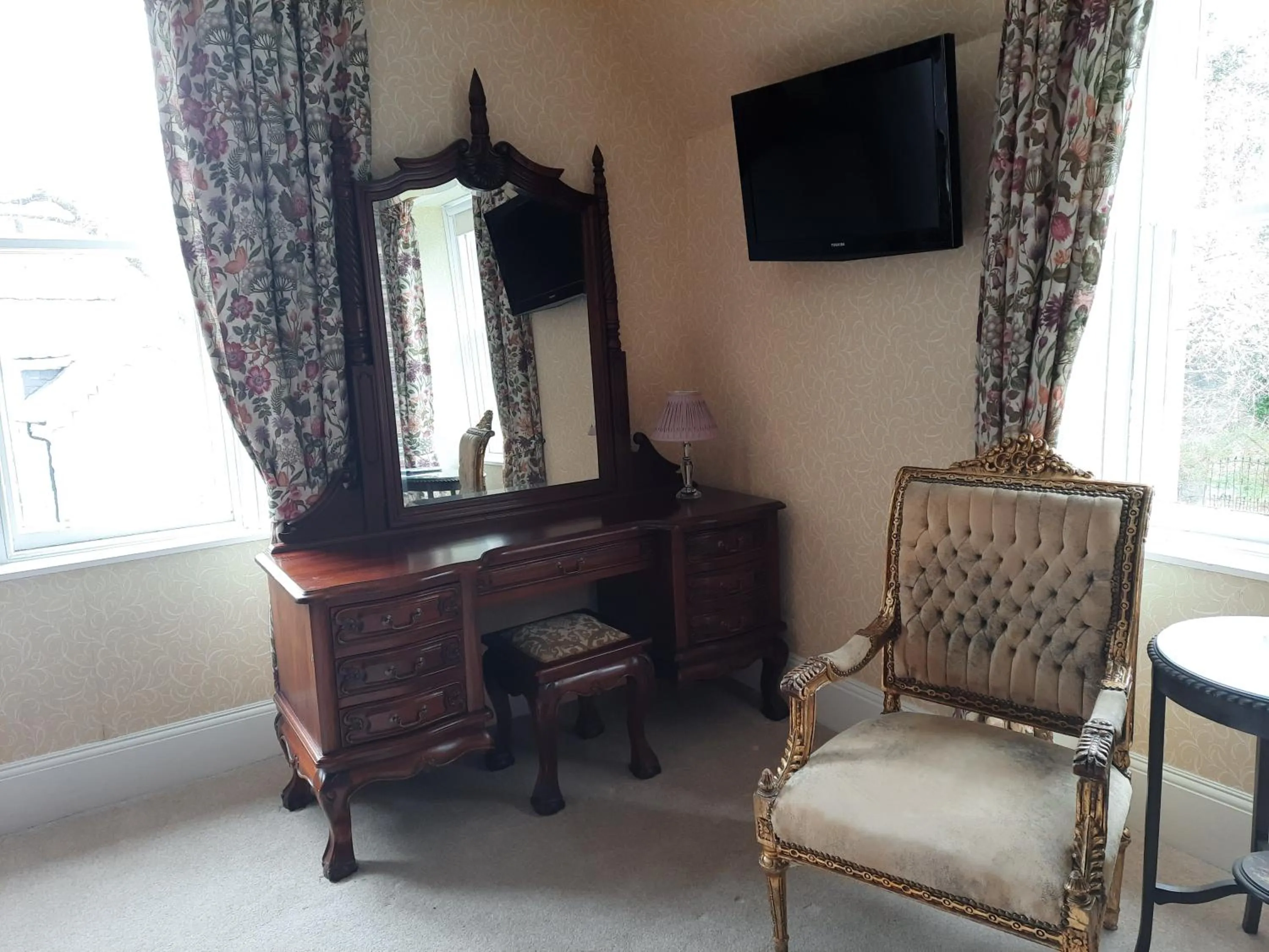 Seating area in No 45, Ballater