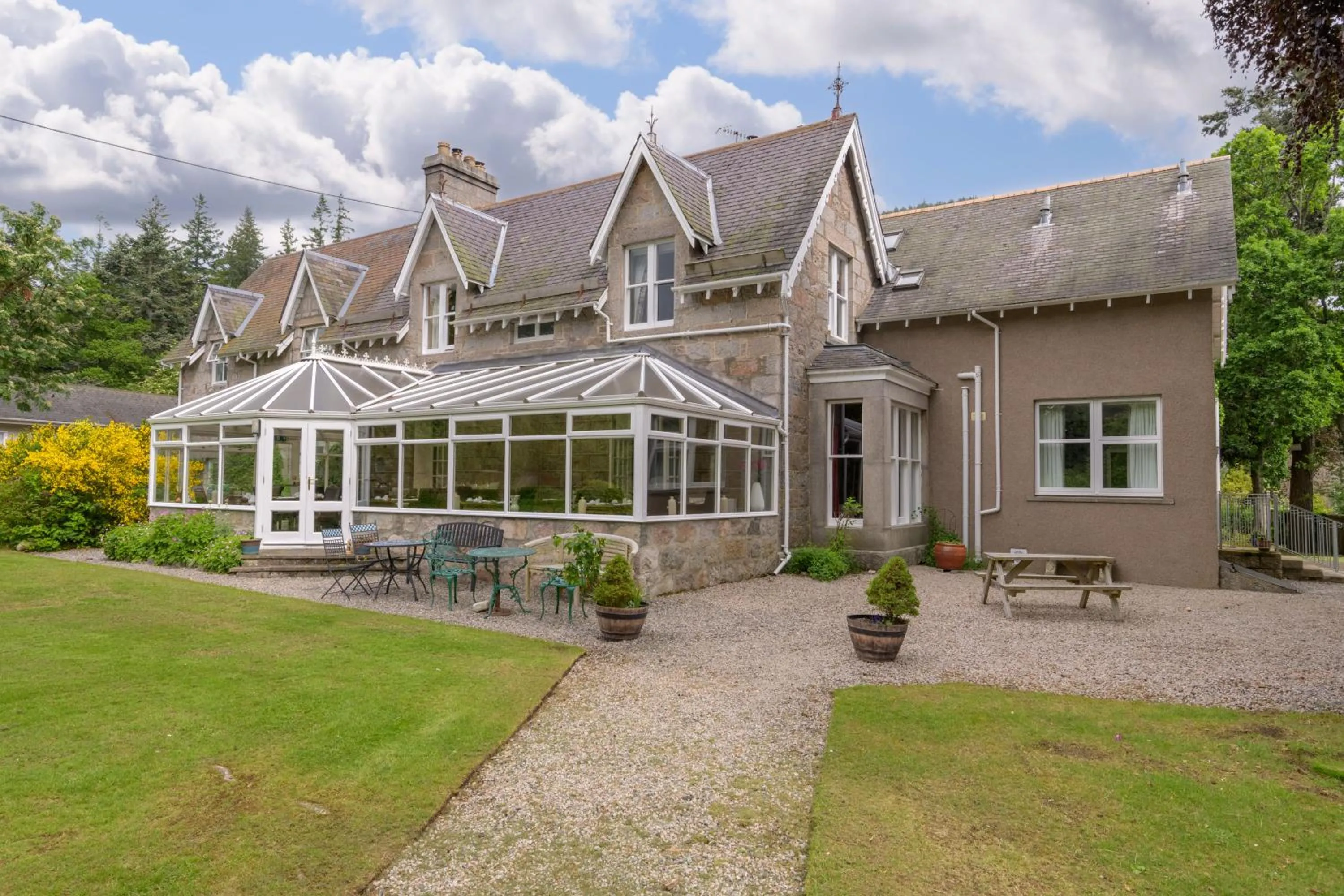 No 45, Ballater