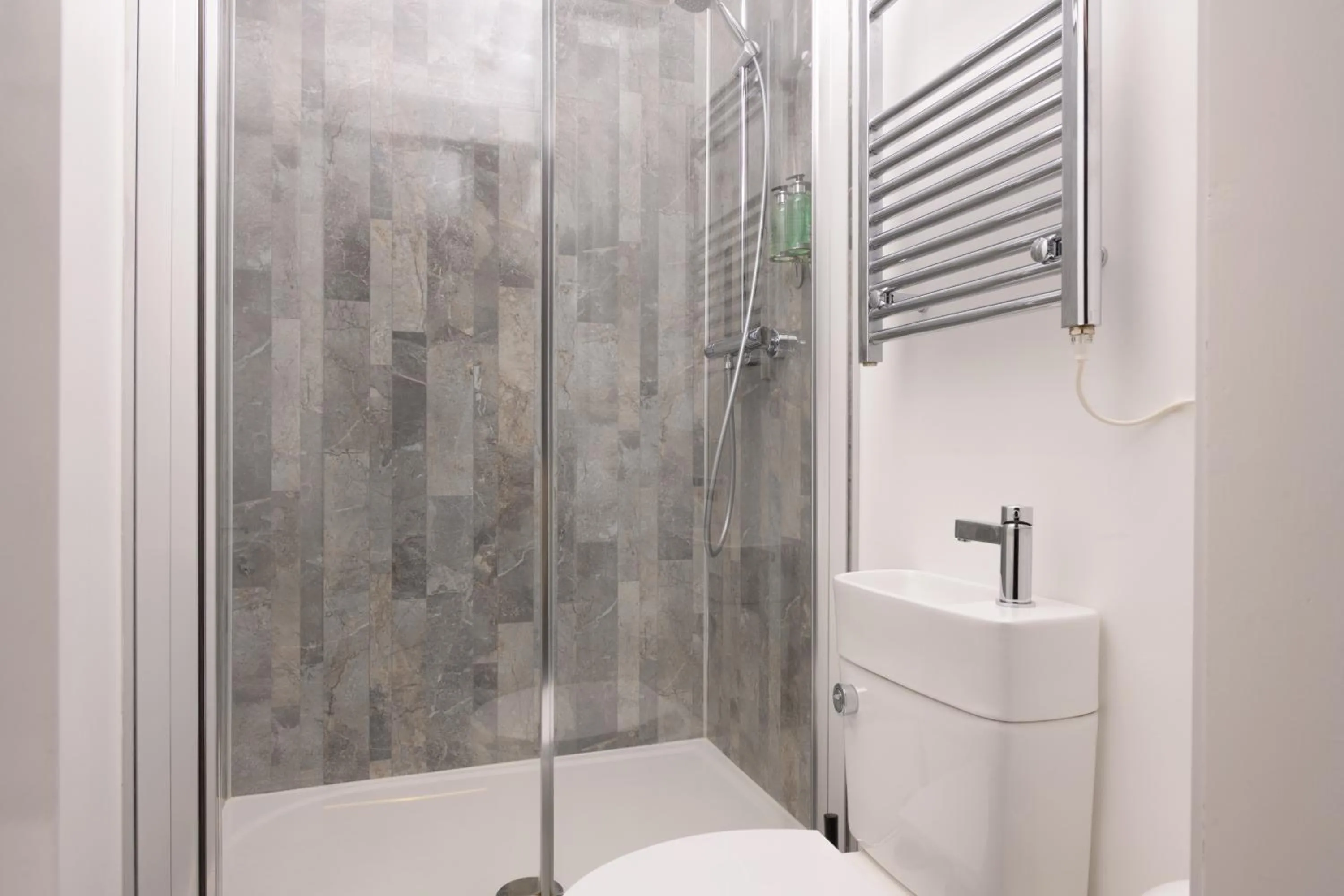 Shower in No 45, Ballater