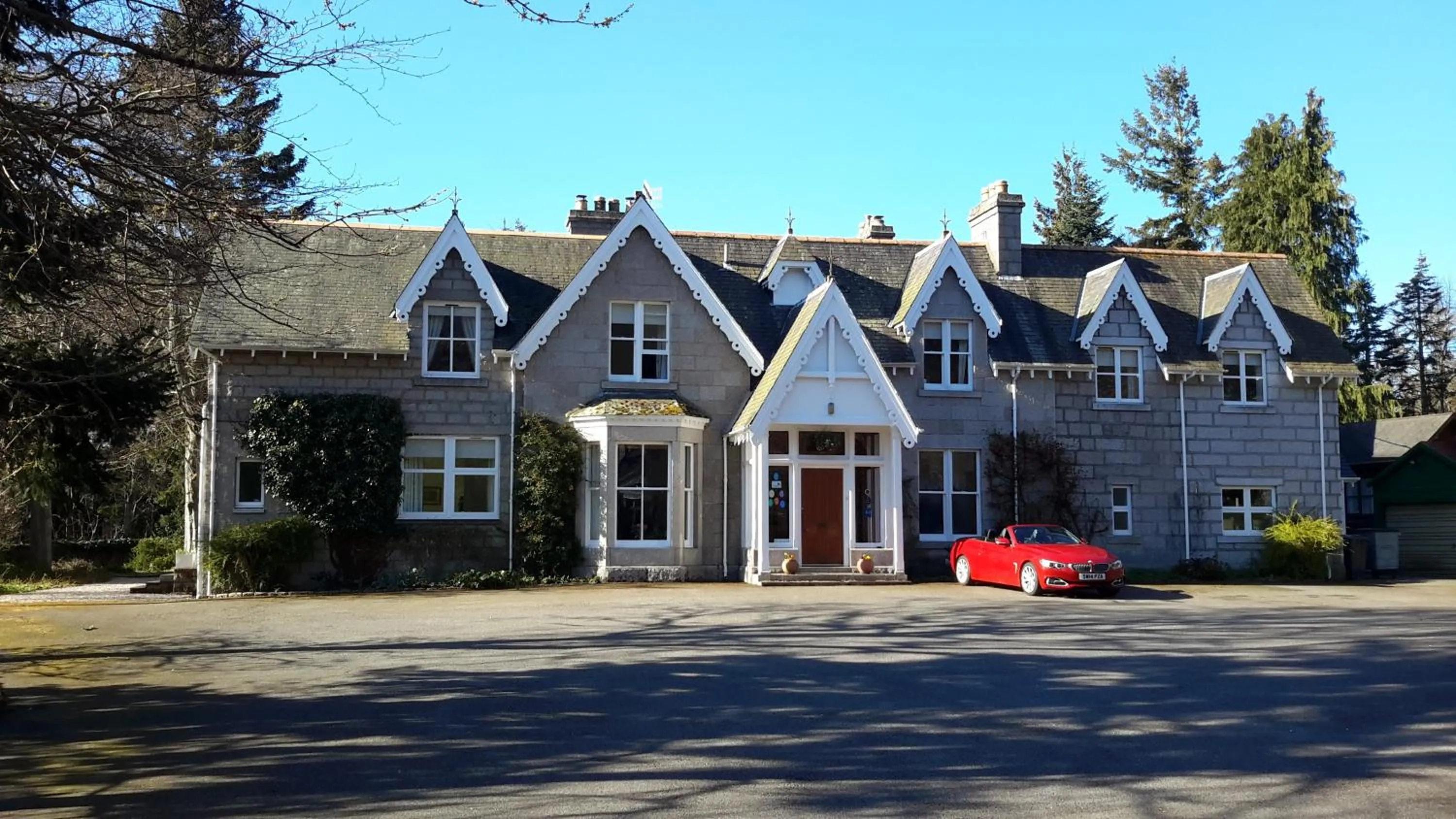 Facade/entrance in No 45, Ballater