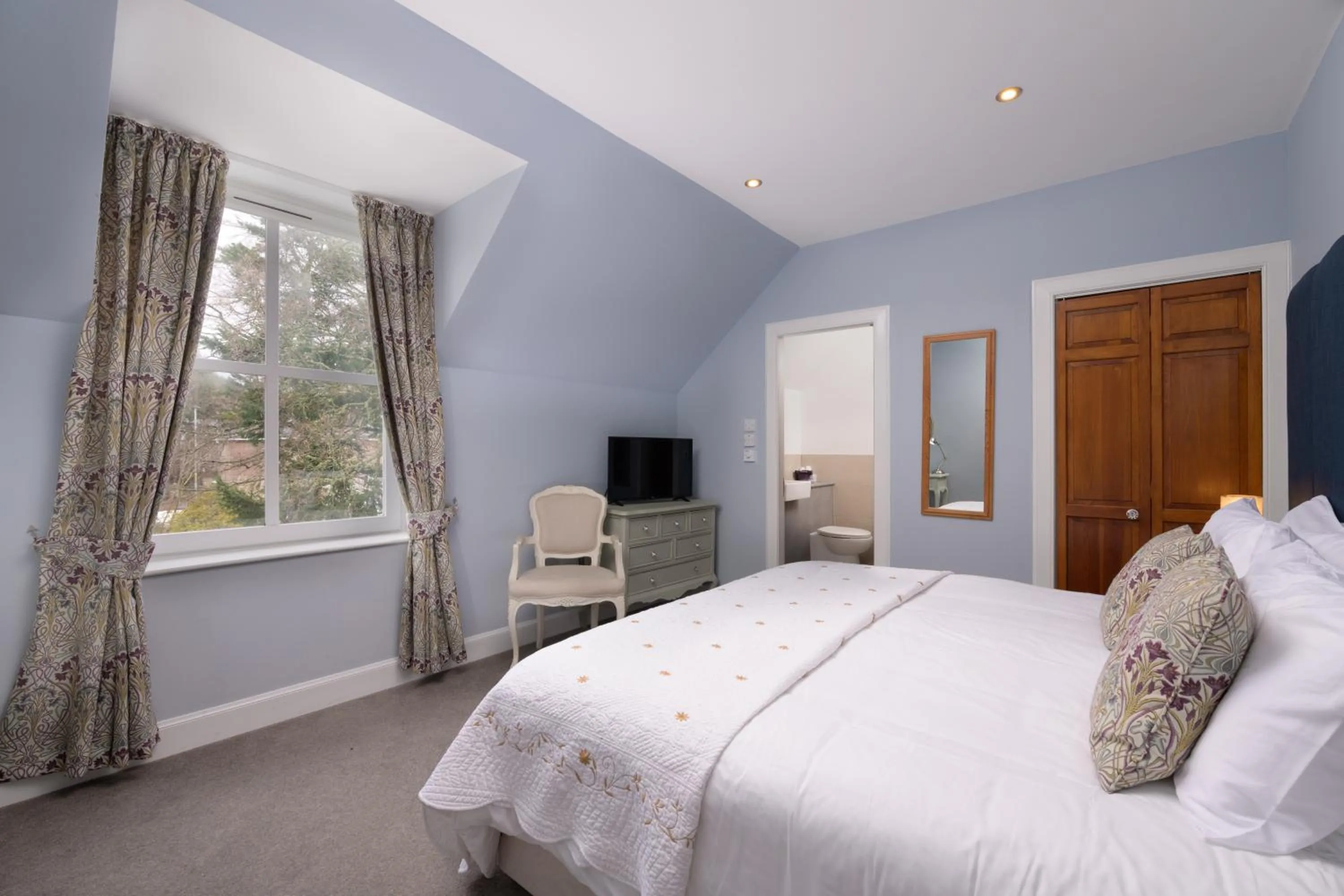 Bed in No 45, Ballater