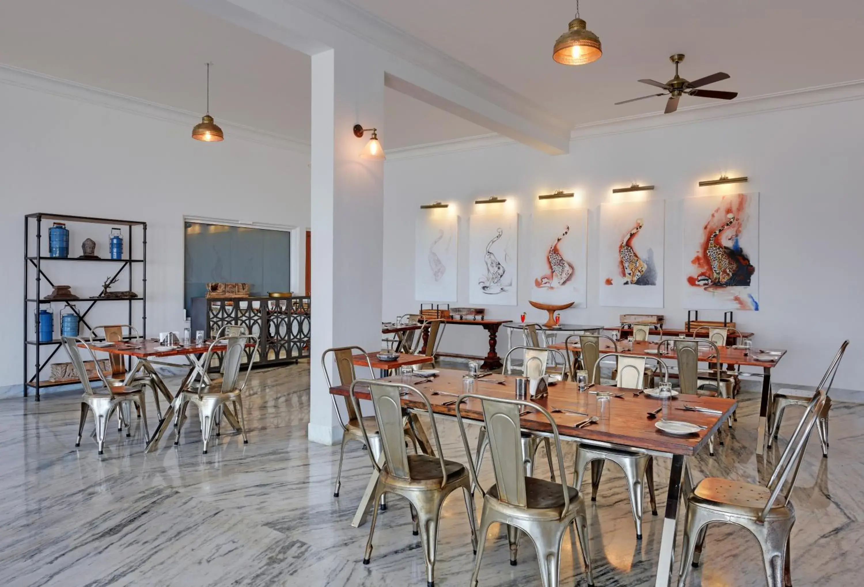 Restaurant/places to eat in Fateh Safari Suites by Fateh Collection Restaurant/places to eat in Fateh Safari Suites by Fateh Collection