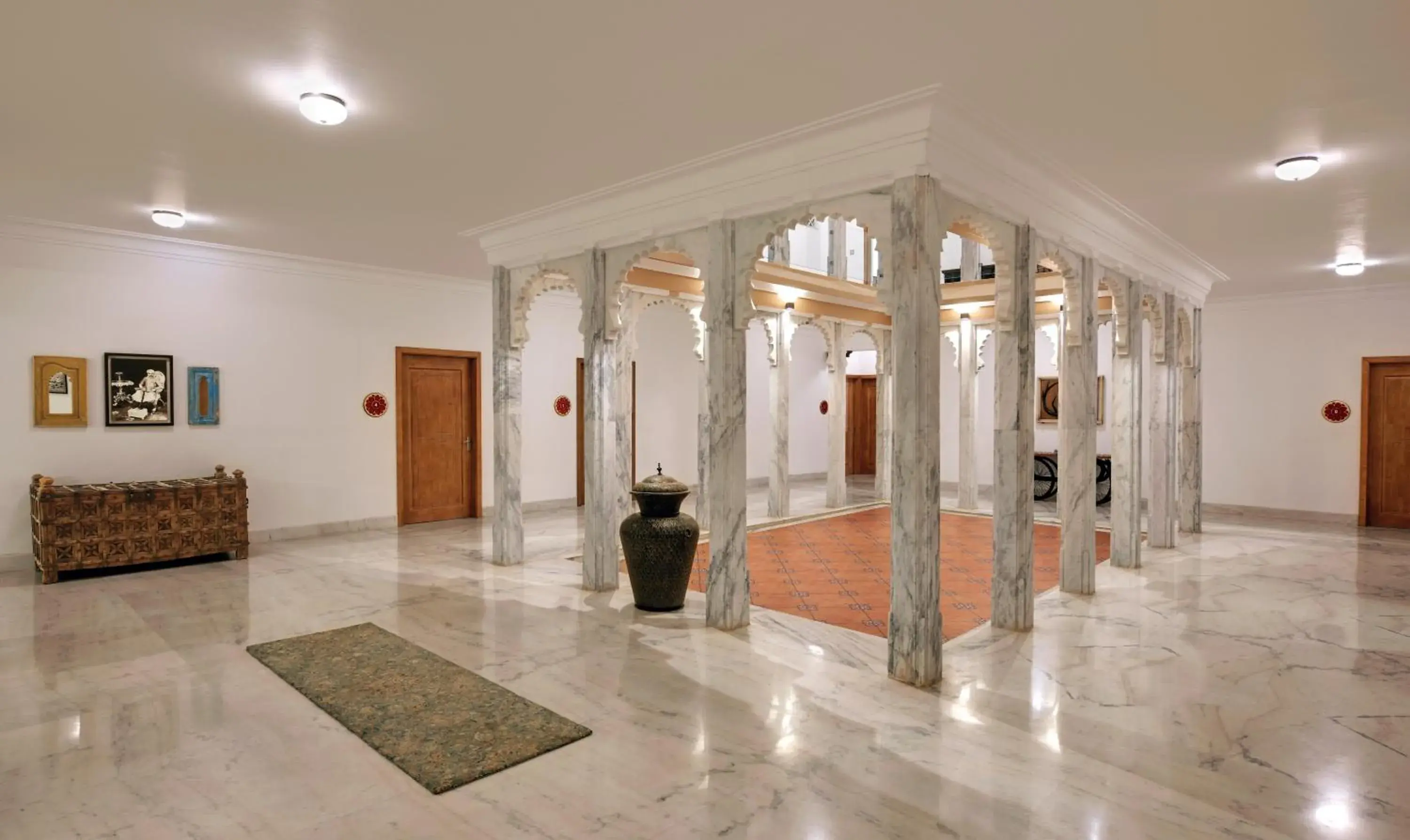 Facade/entrance in Fateh Safari Suites by Fateh Collection Facade/entrance in Fateh Safari Suites by Fateh Collection