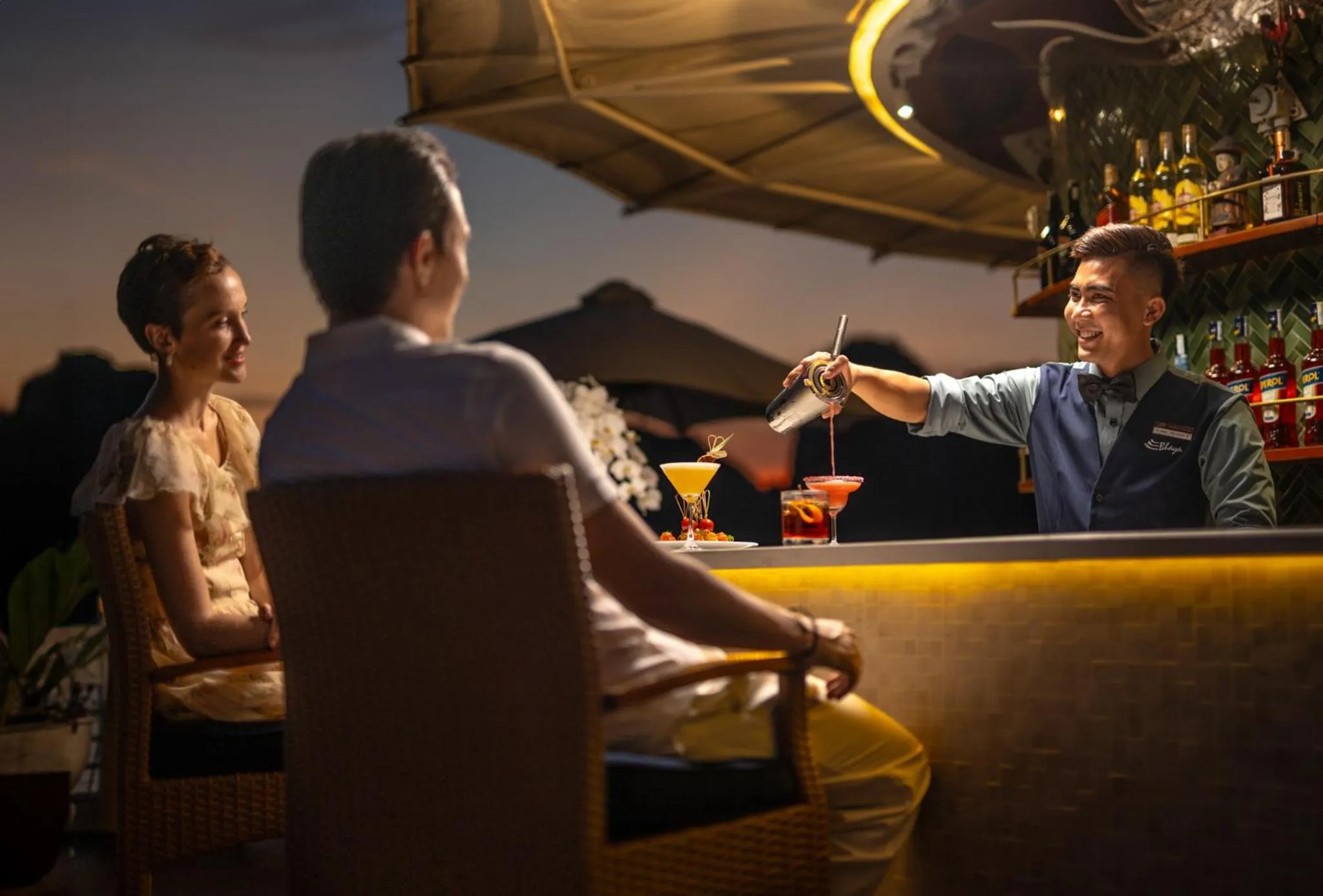 Lounge or bar in The Au Co Cruise - Managed by Bhaya Cruises