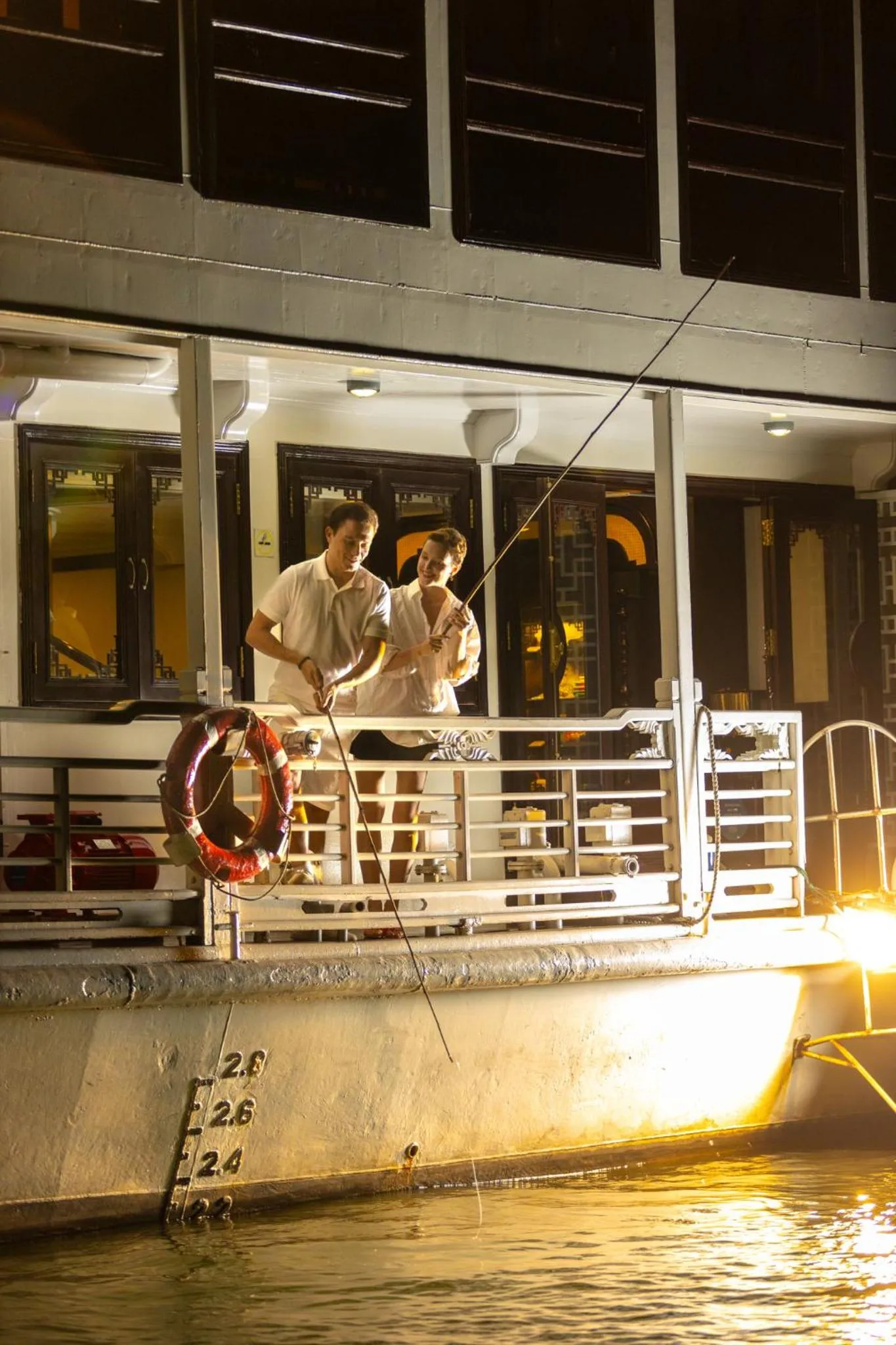 Activities in The Au Co Cruise - Managed by Bhaya Cruises