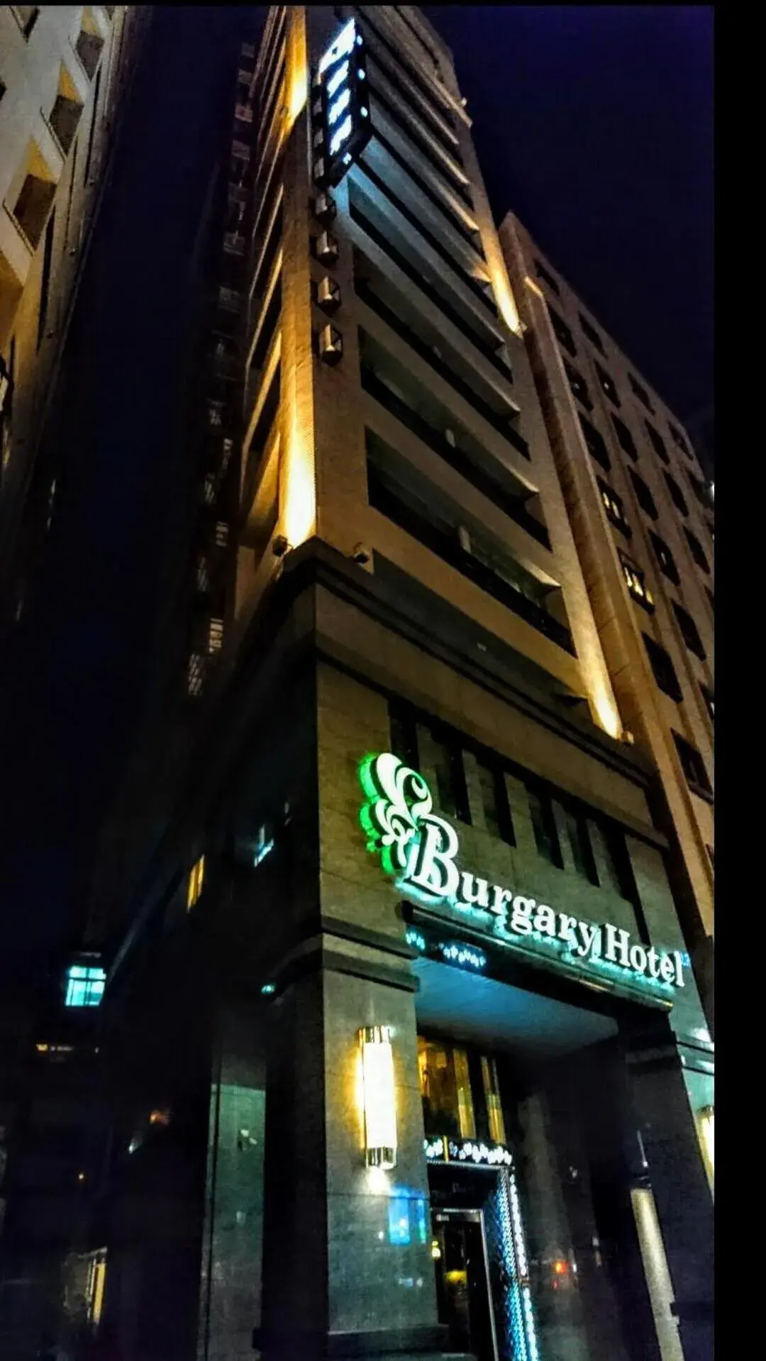 Property building in Burgary Hotel Property building in Burgary Hotel