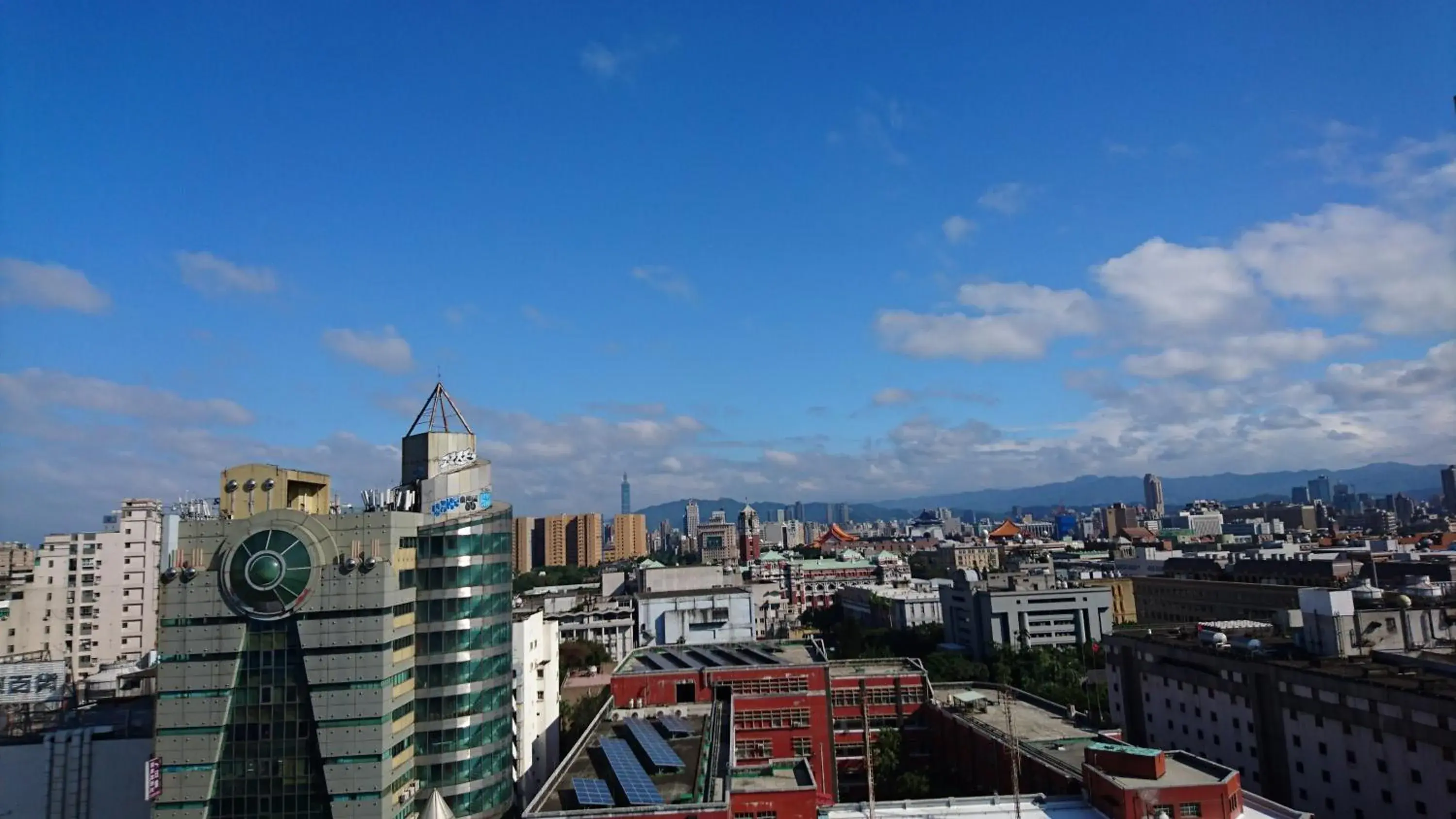 Day in Burgary Hotel Day in Burgary Hotel