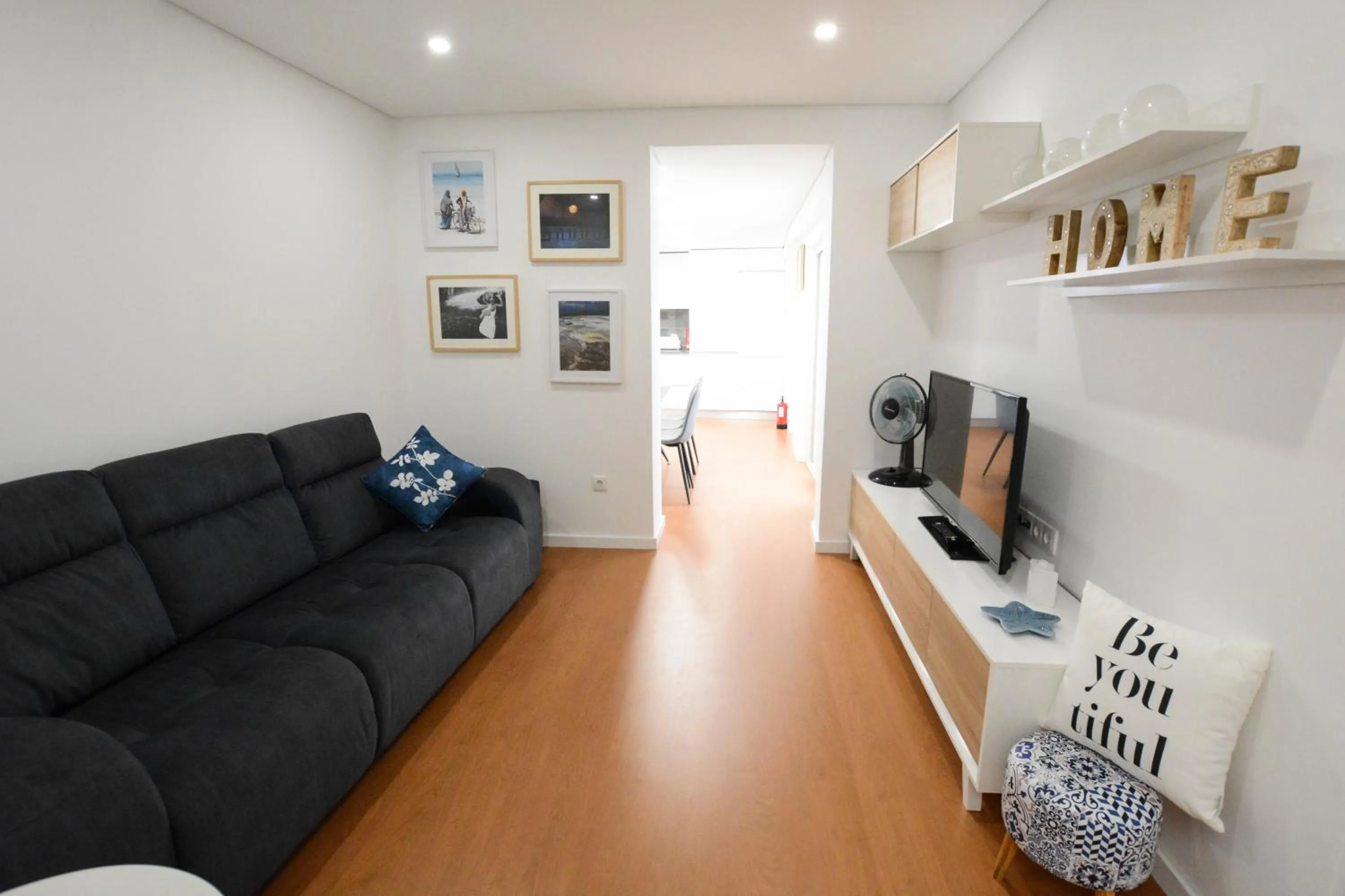 LUXURY Golden River Apartment - In the Heart of city center and wine cellars