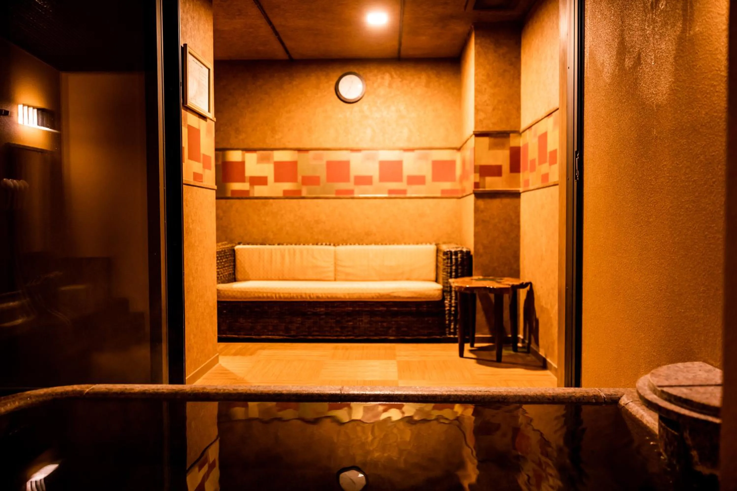 Open Air Bath, Bed in Hakone Onsen Ryokan Yaeikan