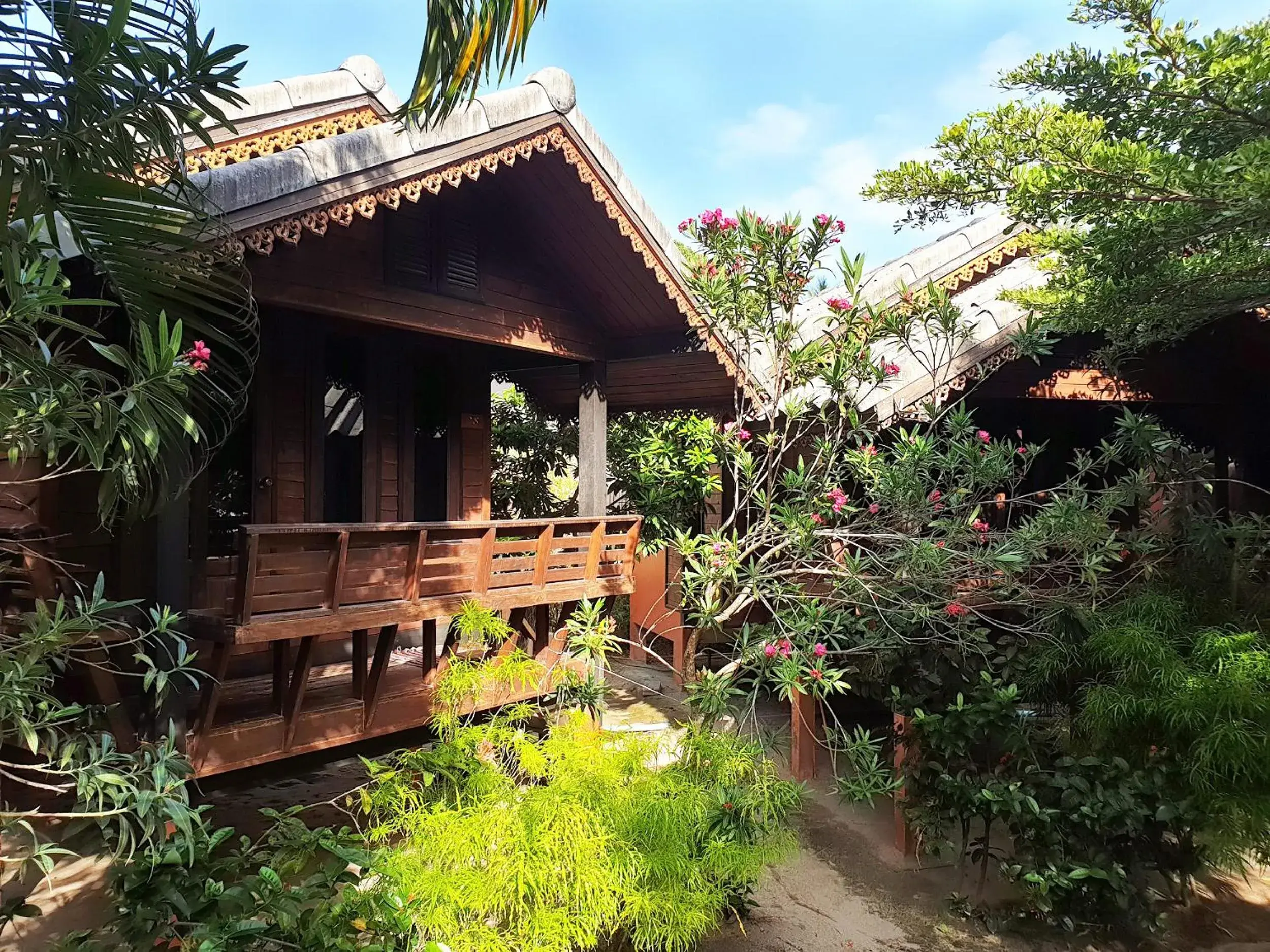 Two Person AC Bungalow in Sabaii Bay Resort Two Person AC Bungalow in Sabaii Bay Resort