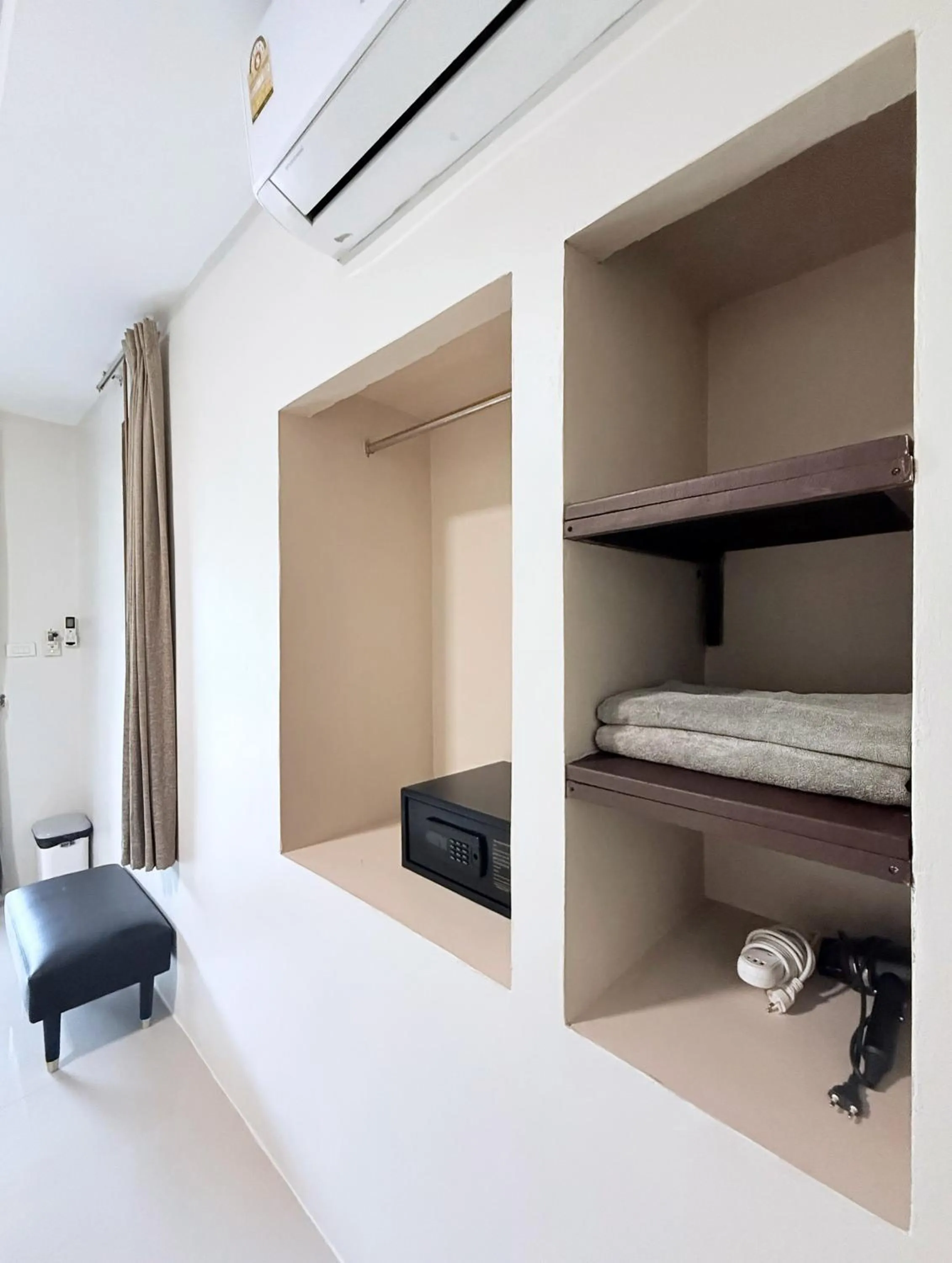 Bedroom, Bed in Sabaii Bay Resort