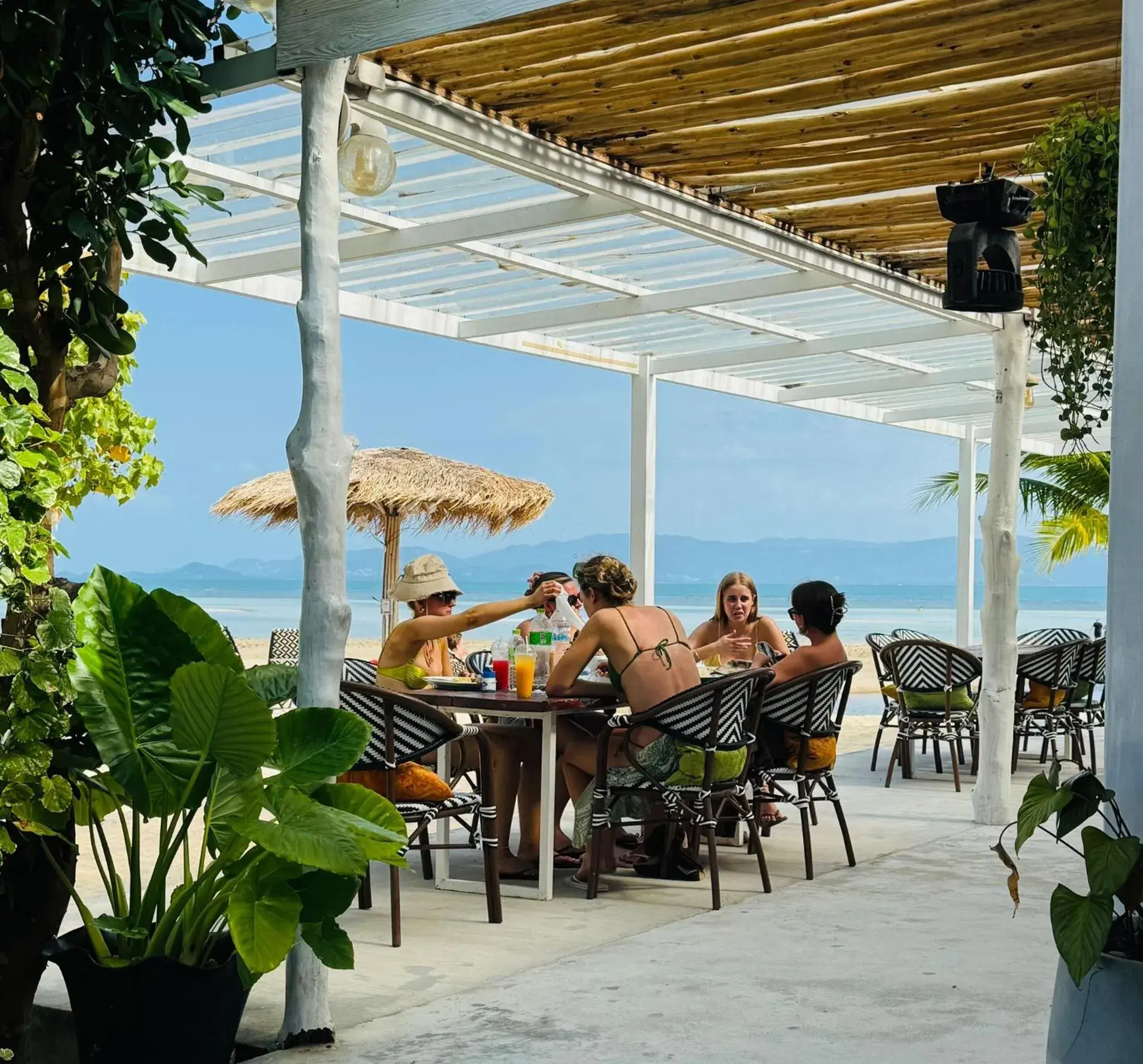 Restaurant/places to eat in Sabaii Bay Resort Restaurant/places to eat in Sabaii Bay Resort