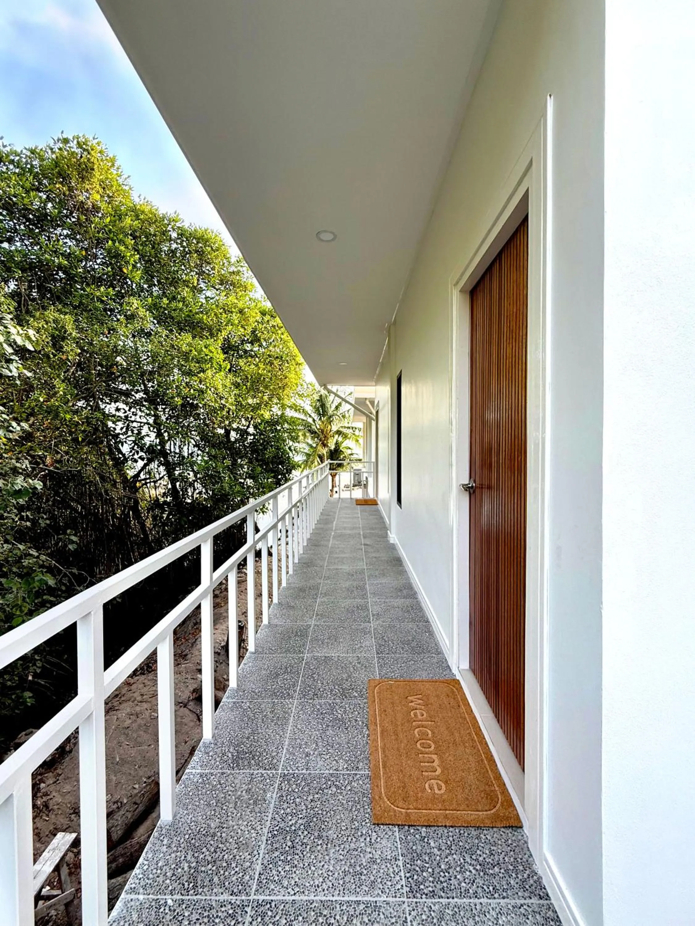 Facade/entrance in Sabaii Bay Resort
